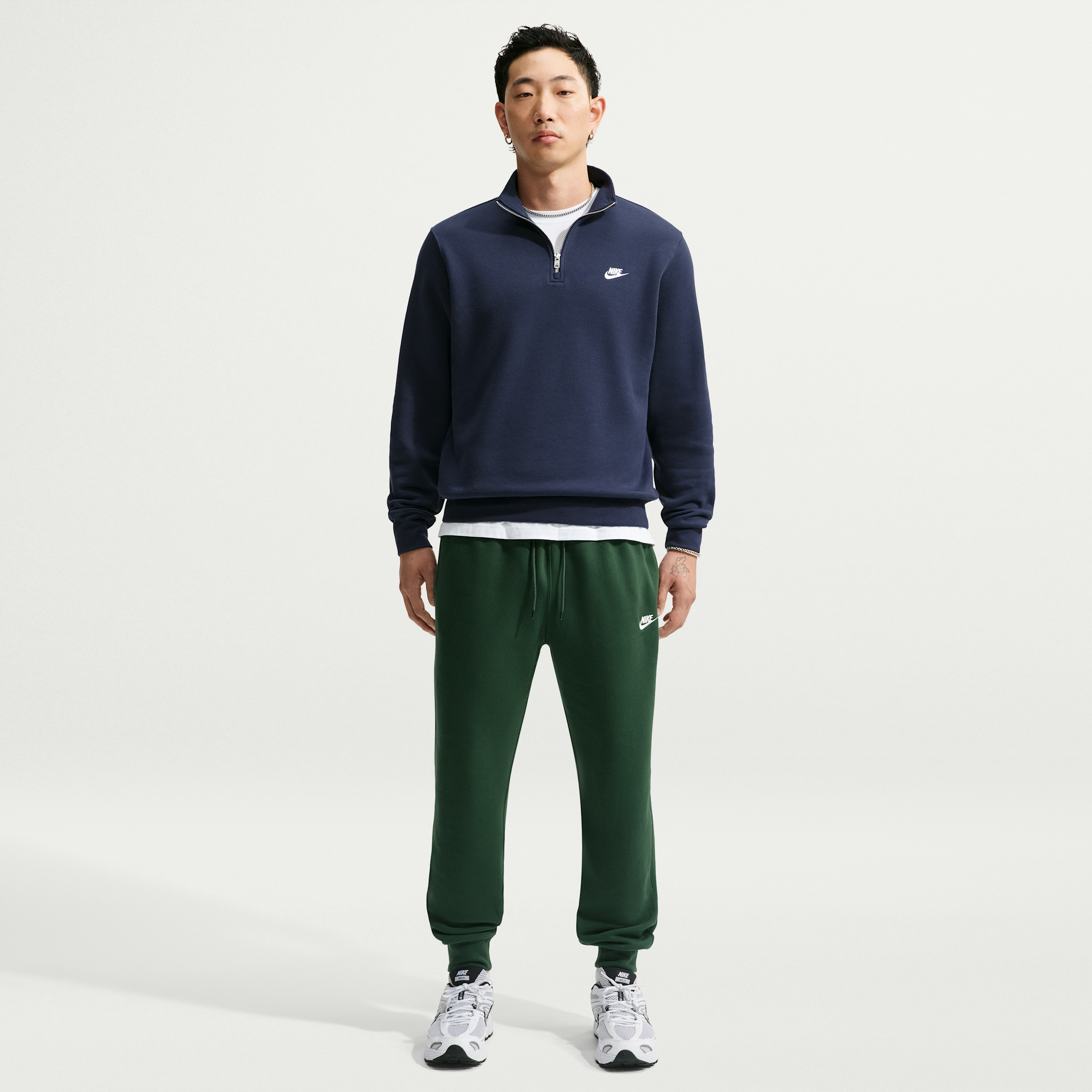 Men's Nike Sportswear Club Jogger Pants in Green | FN3787-323