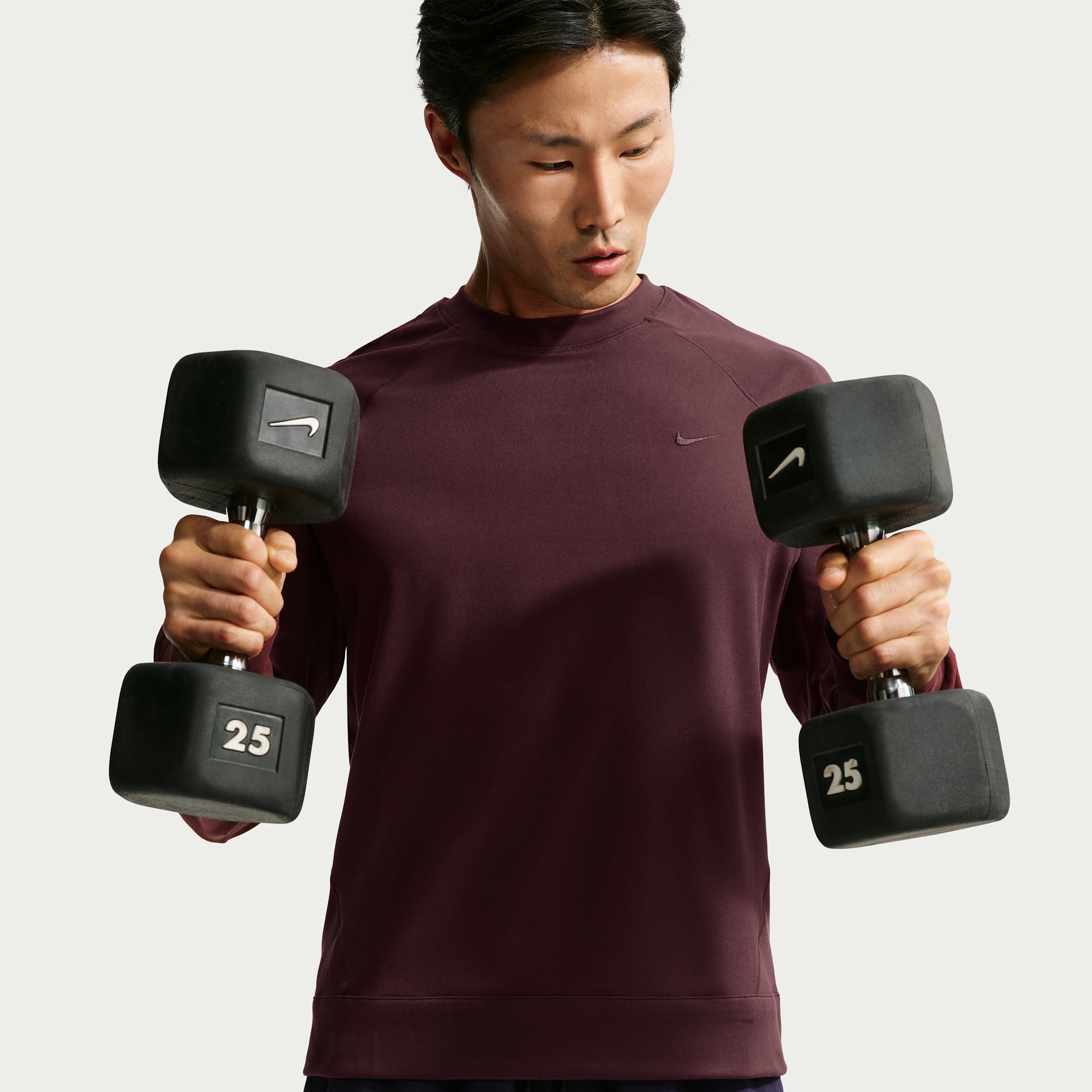 Nike Men's Primary NanoKnit Dri-FIT UV Protection Long-Sleeve Performance Top in Red | II1302-652