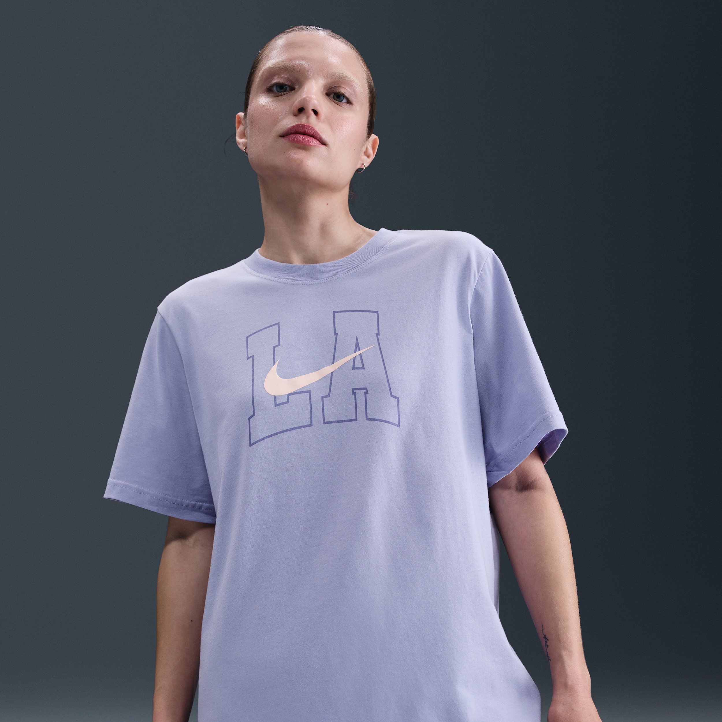 Nike Women's  Sportswear Essential T-shirt