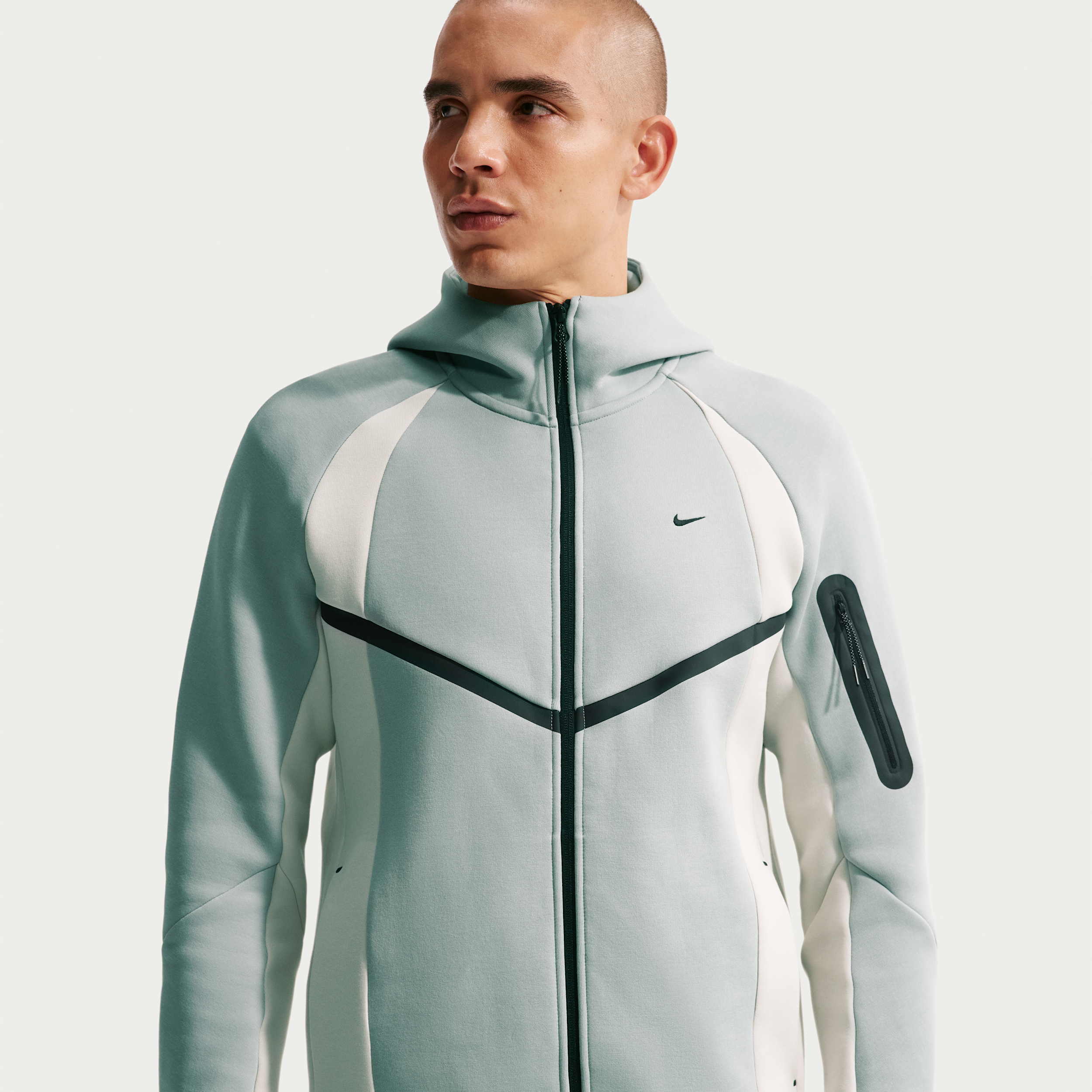 Nike Men's Tech Color-Block Full-Zip Fleece Windrunner Jacket in Grey | IF1325-086