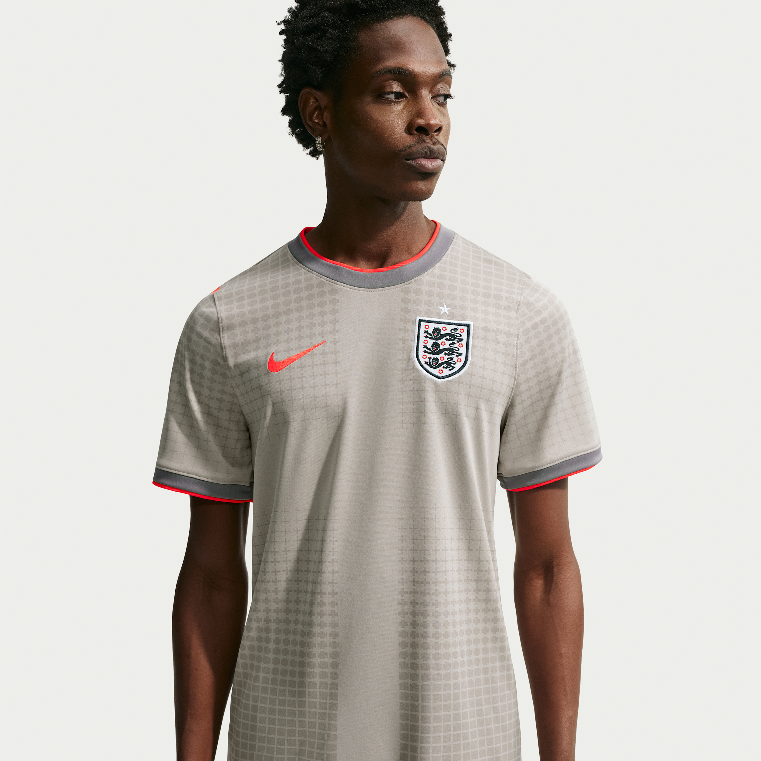 Nike Men's England x Palace Academy Pro Short-Sleeve Soccer Top in Grey | IH1670-052
