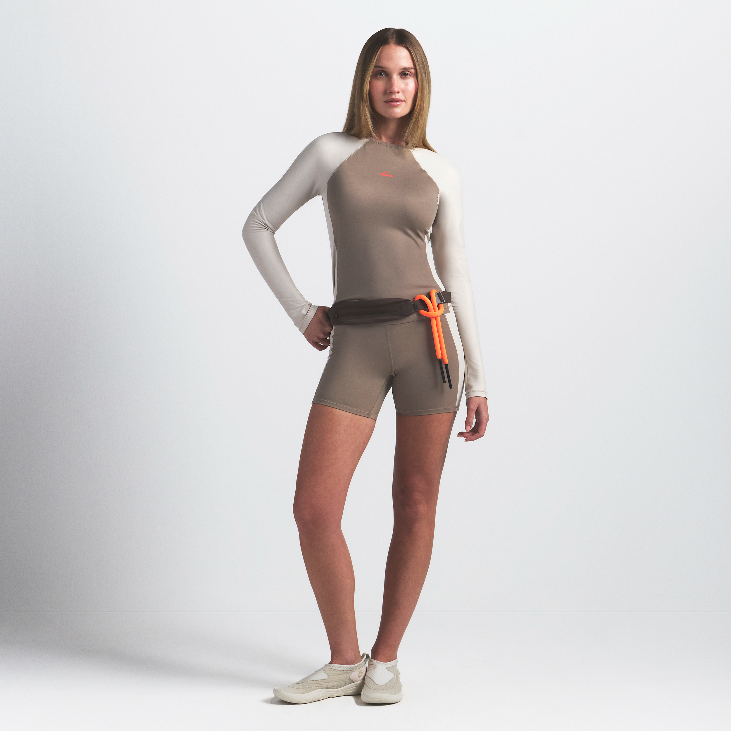 Nike Women's Skims Shine High-waisted 5" Biker Shorts In Brown