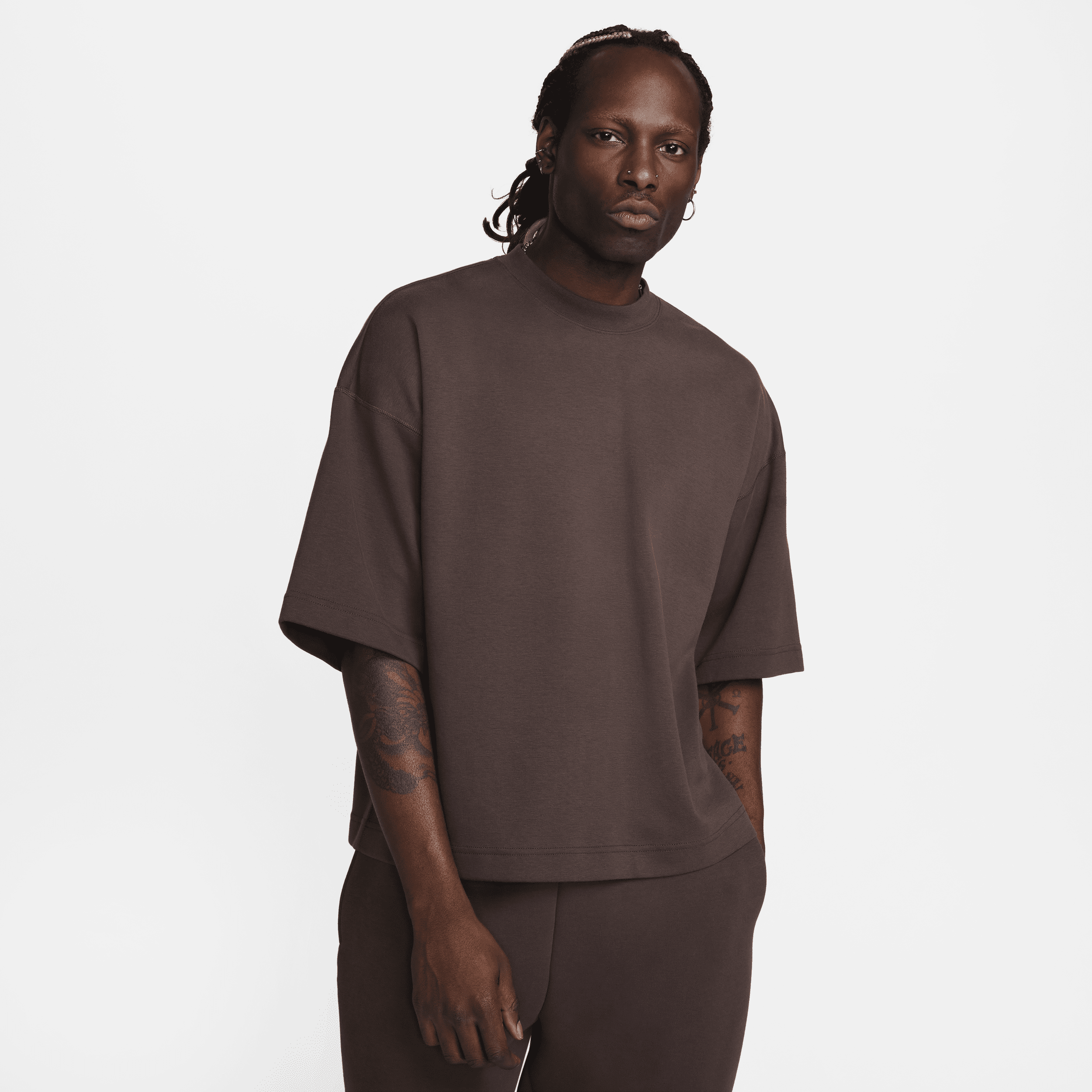 Nike Men's  Sportswear Tech Fleece Reimagined Oversized Short-sleeve Sweatshirt In Brown