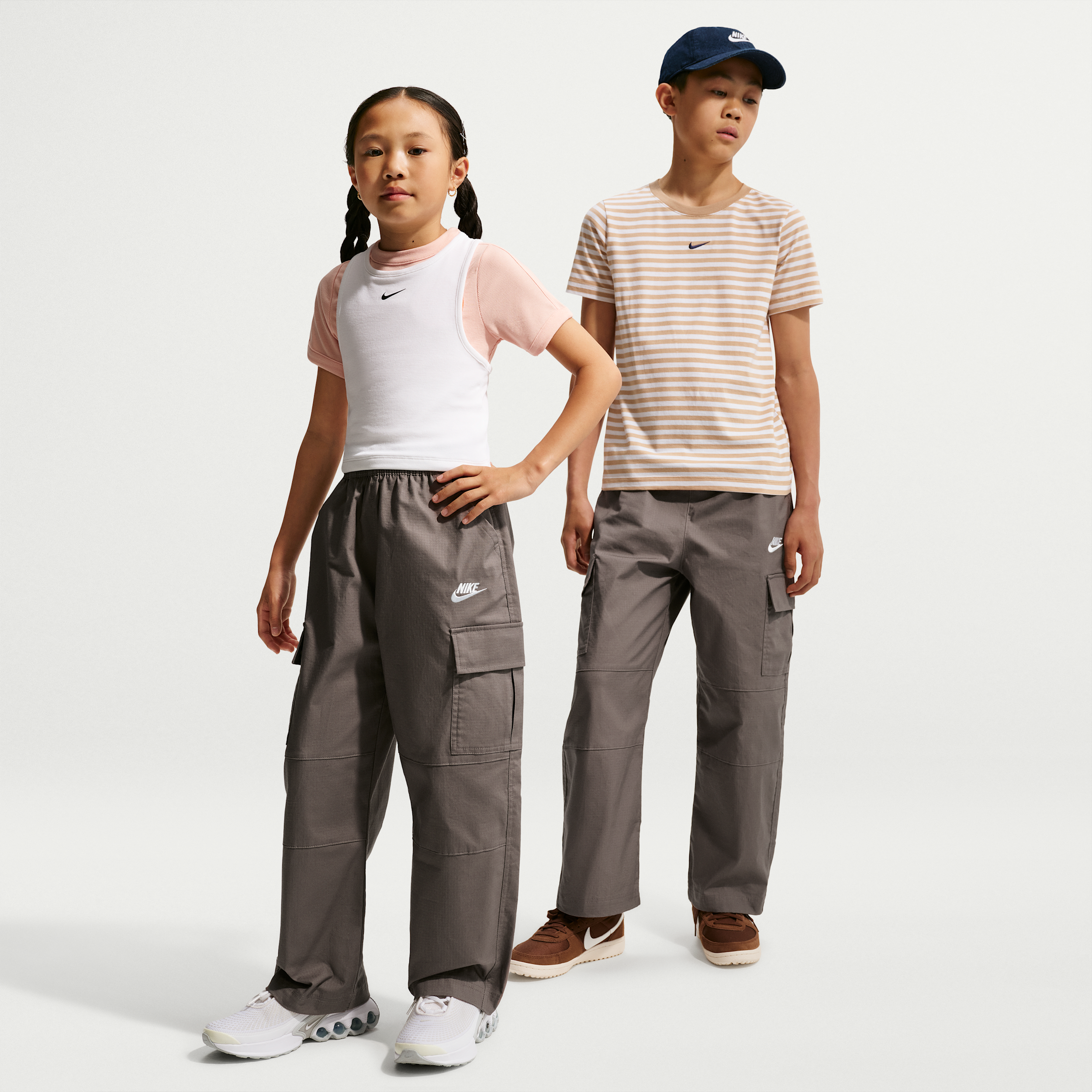 Nike Sportswear Club Big Kids' Woven Cargo Pants in Grey | IF2825-289