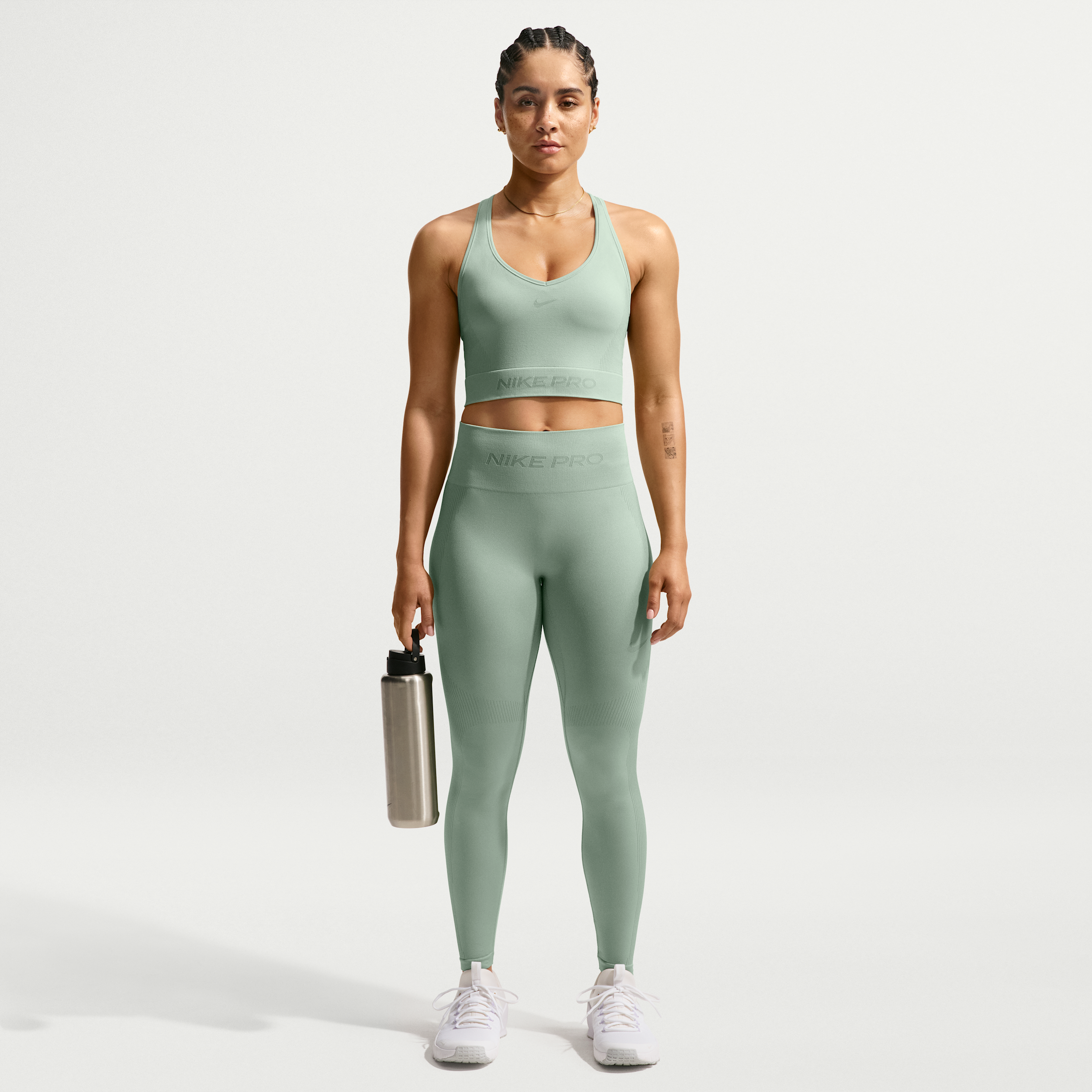 Women's Nike Pro Seamless High-Waisted 7/8 Leggings in Green | IF1208-006