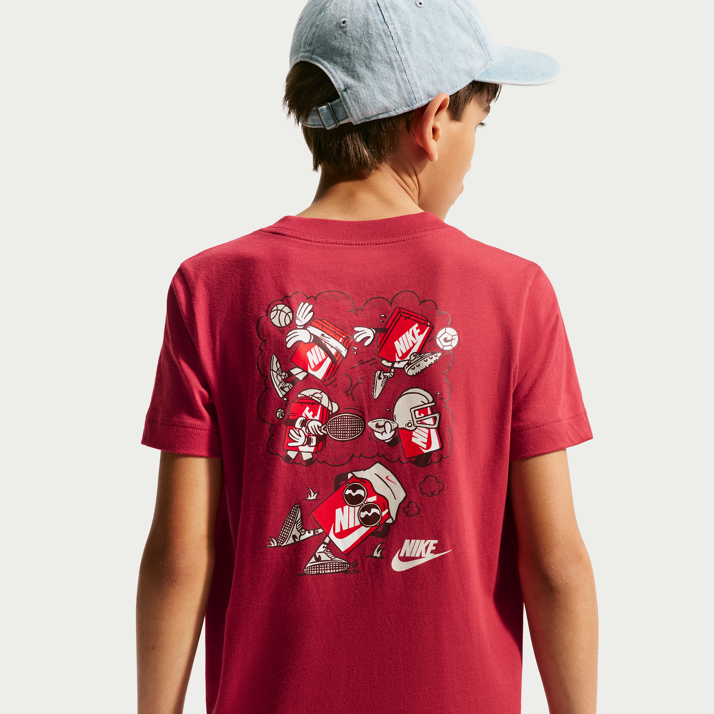 Nike Big Kid Unisex Crew Neck Short Sleeve Regular Fit Graphic T-Shirt, Medium, Red