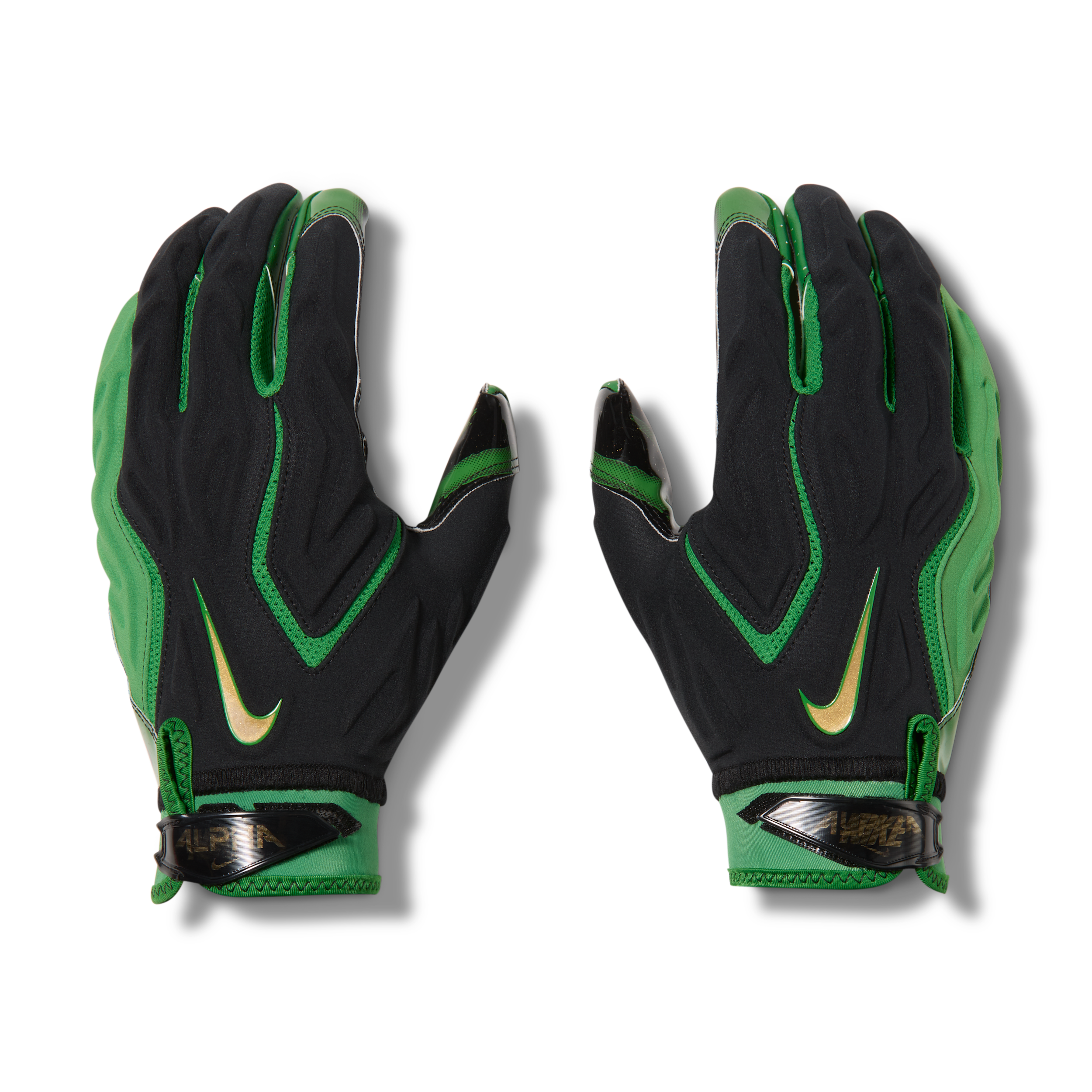 Nike Unisex Superbad Saquon Barkley Gloves (1 Pair) in Black | N1016197-038