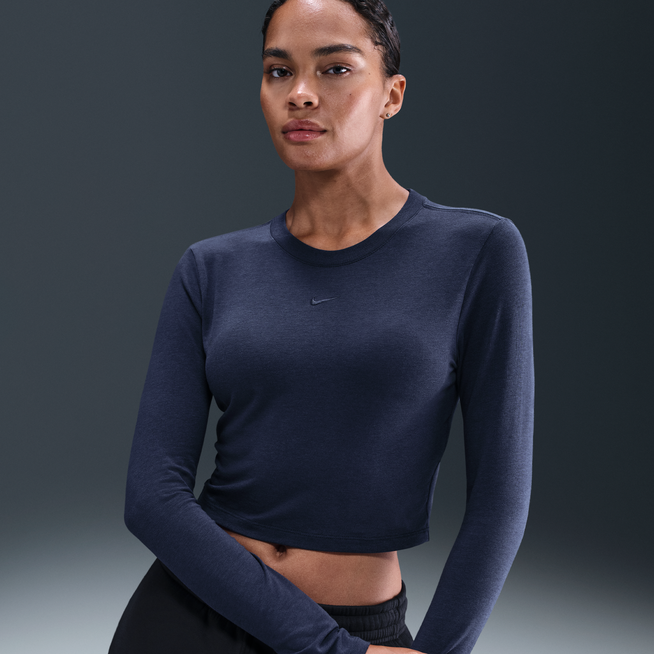 Nike Women's  Sportswear Chill Knit Slim Long-sleeve Cropped Top In Blue