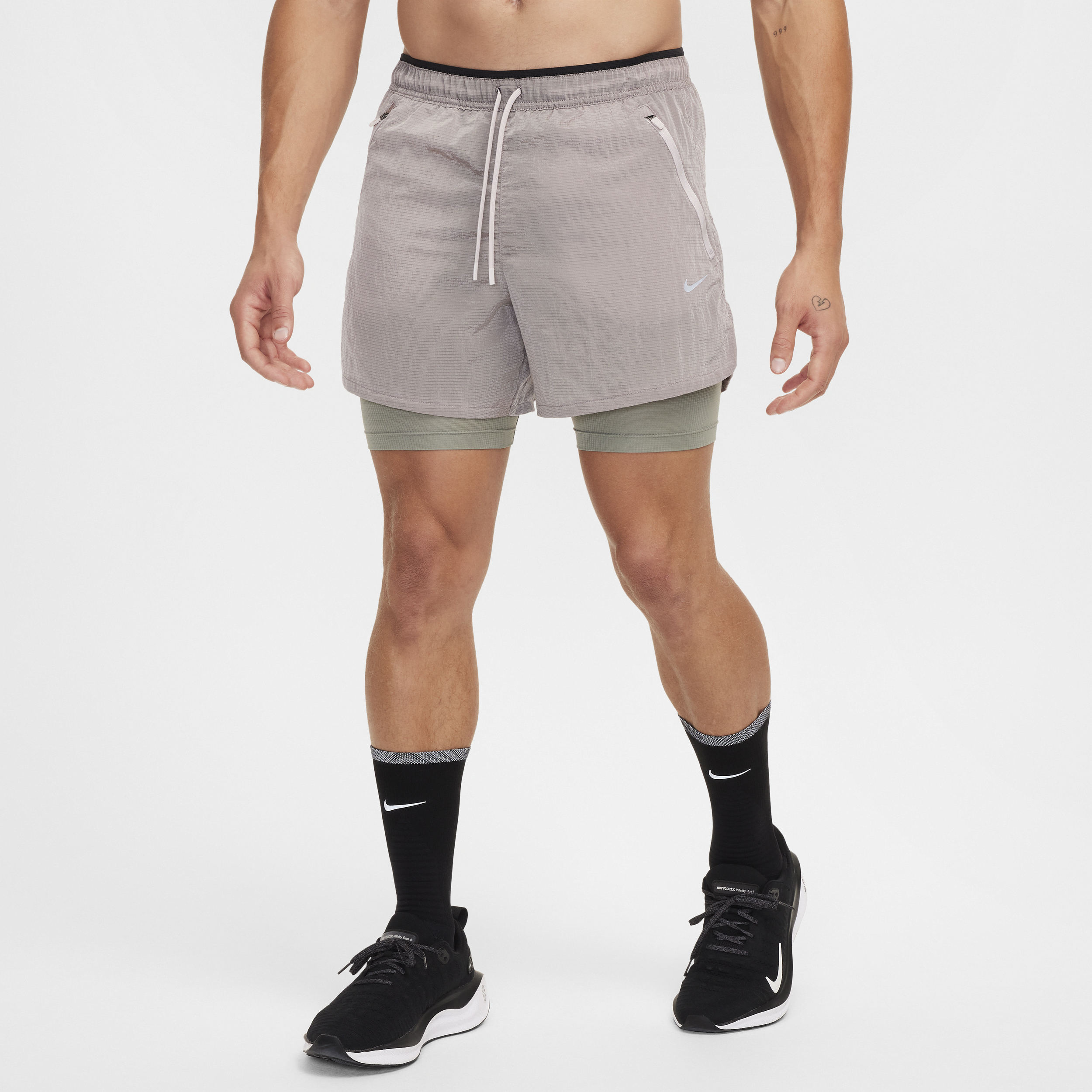 NIKE MEN'S STRIDE RUNNING DIVISION 5" DRI-FIT WATER-REPELLENT 2-IN-1 RUNNING SHORTS