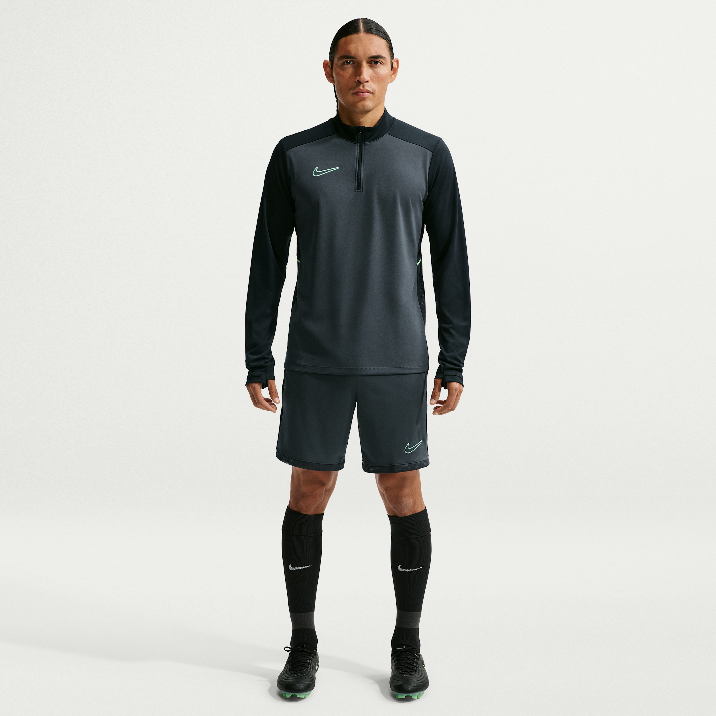 Nike Men's Academy Nike Men's Dri-FIT Soccer Shorts in Grey | IF1448-014