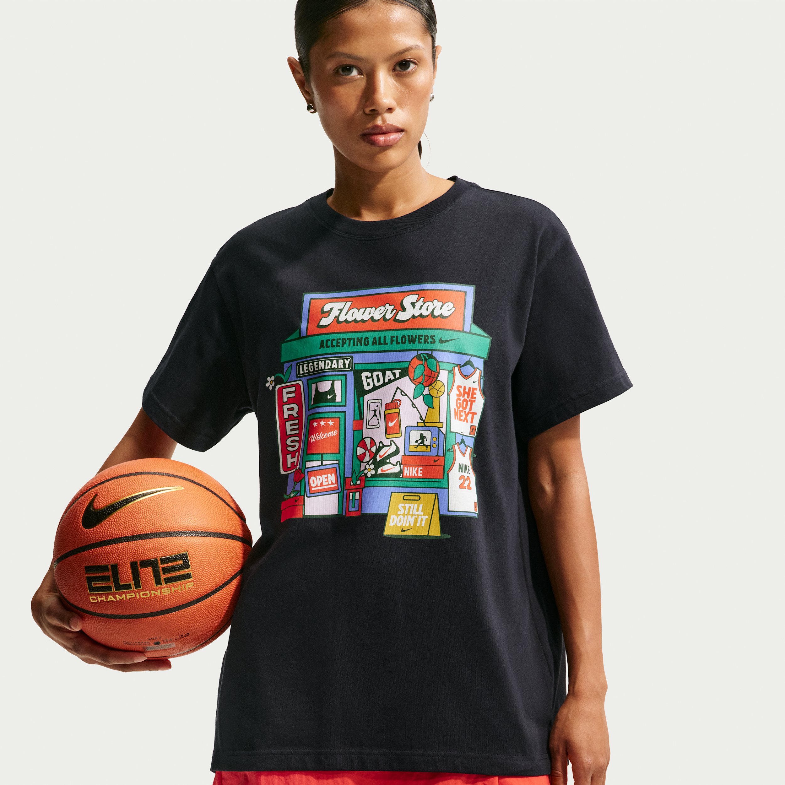 Nike Women's Oversized Graphic T-Shirt in Black | IH7715-010