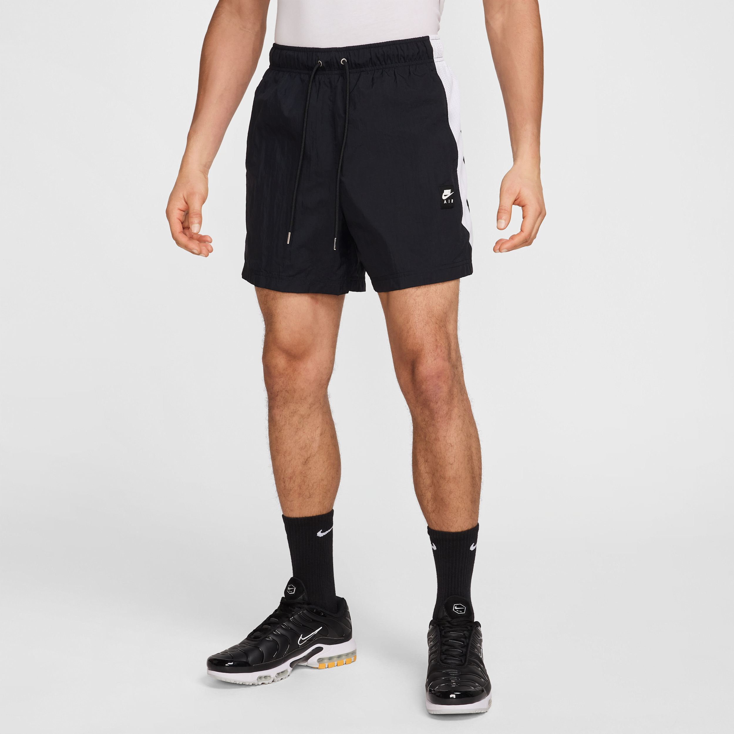 Nike Men's Air Woven Shorts In Black