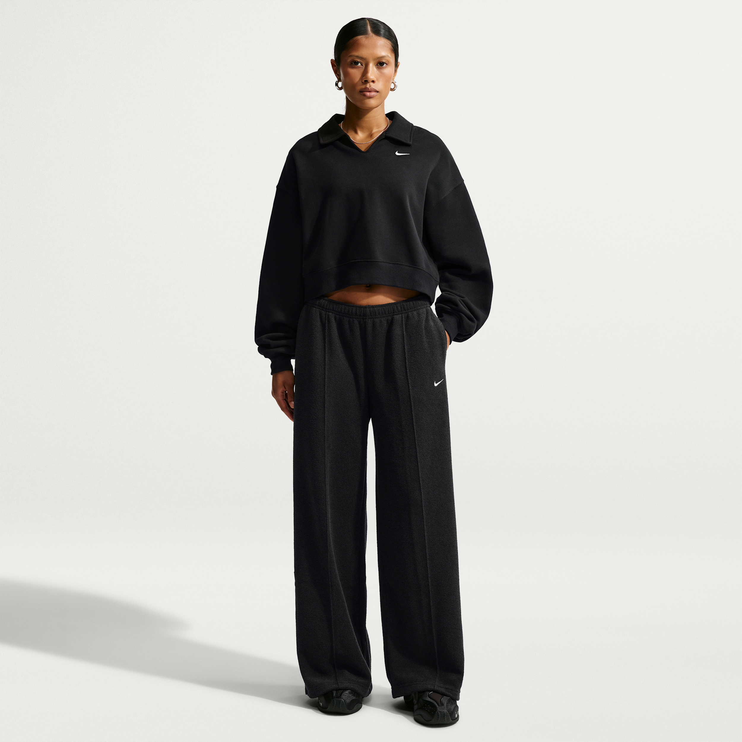 Nike Womens Drawstring Waist Wide Leg Mid Rise Relaxed Fit Fleece Sweatpant, Large, Black