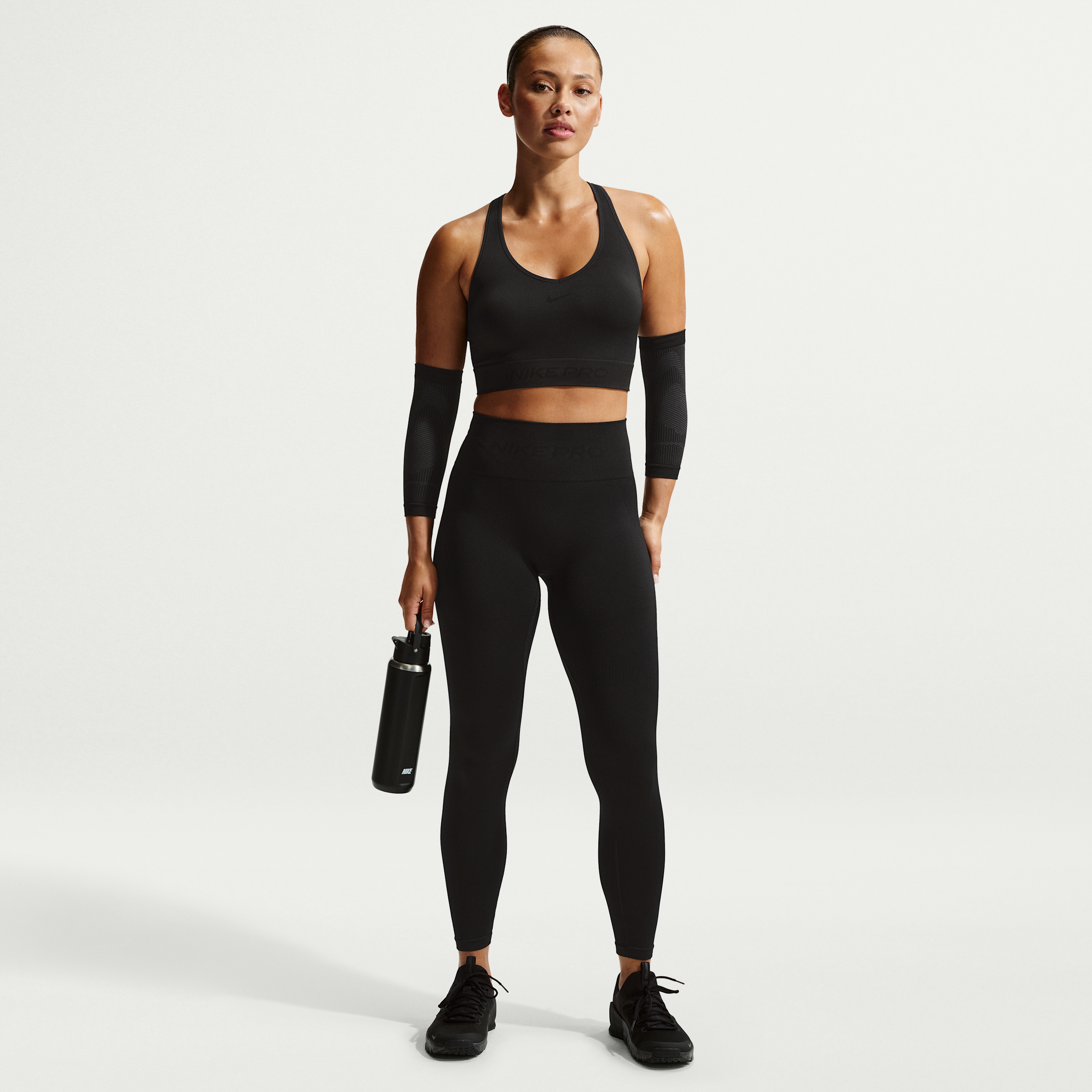 Women's Nike Pro Seamless High-Waisted 7/8 Leggings in Black | IF1208-010