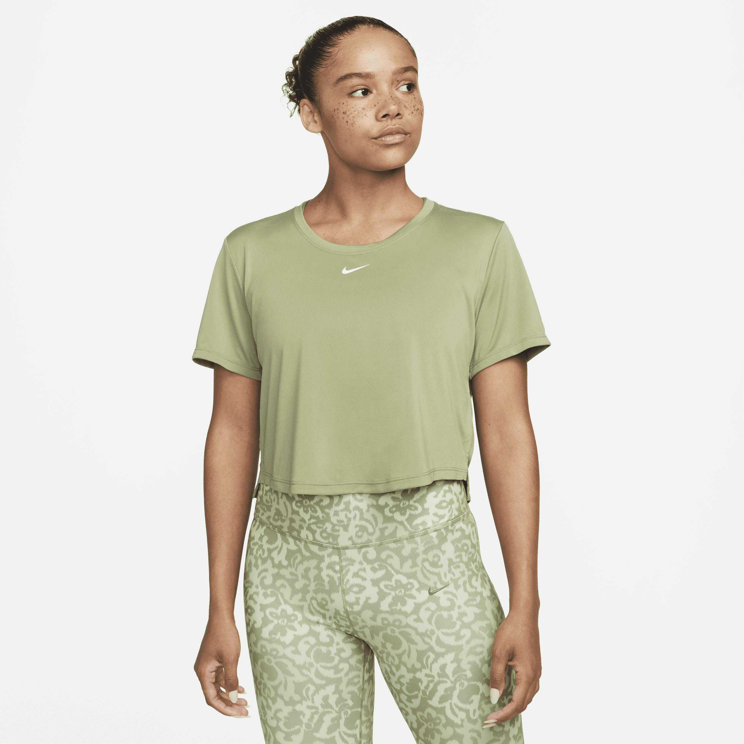 Nike Women's Dri-fit One Standard Fit Short-sleeve Cropped Top In Green