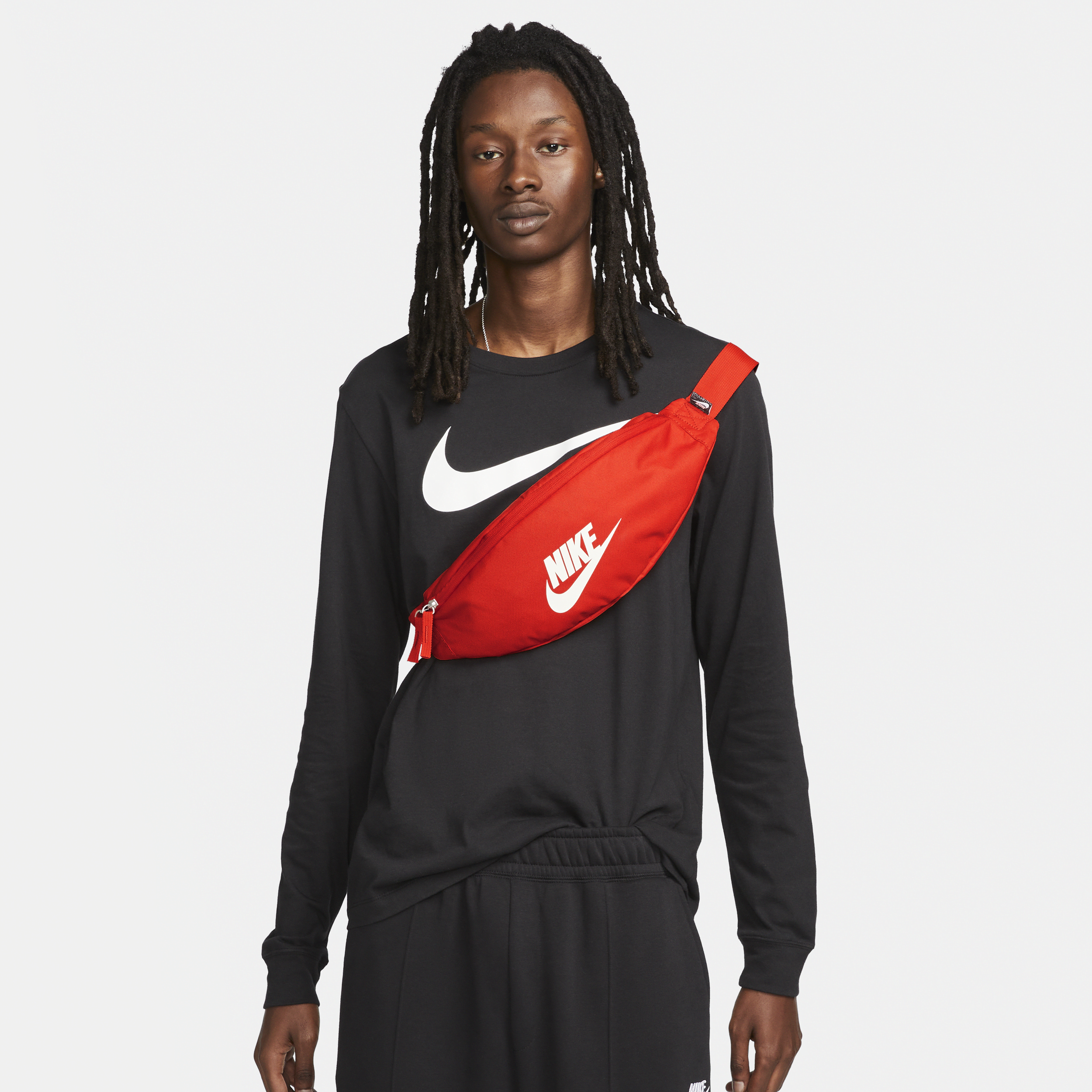 Nike Unisex Heritage Waistpack (3l) In Red
