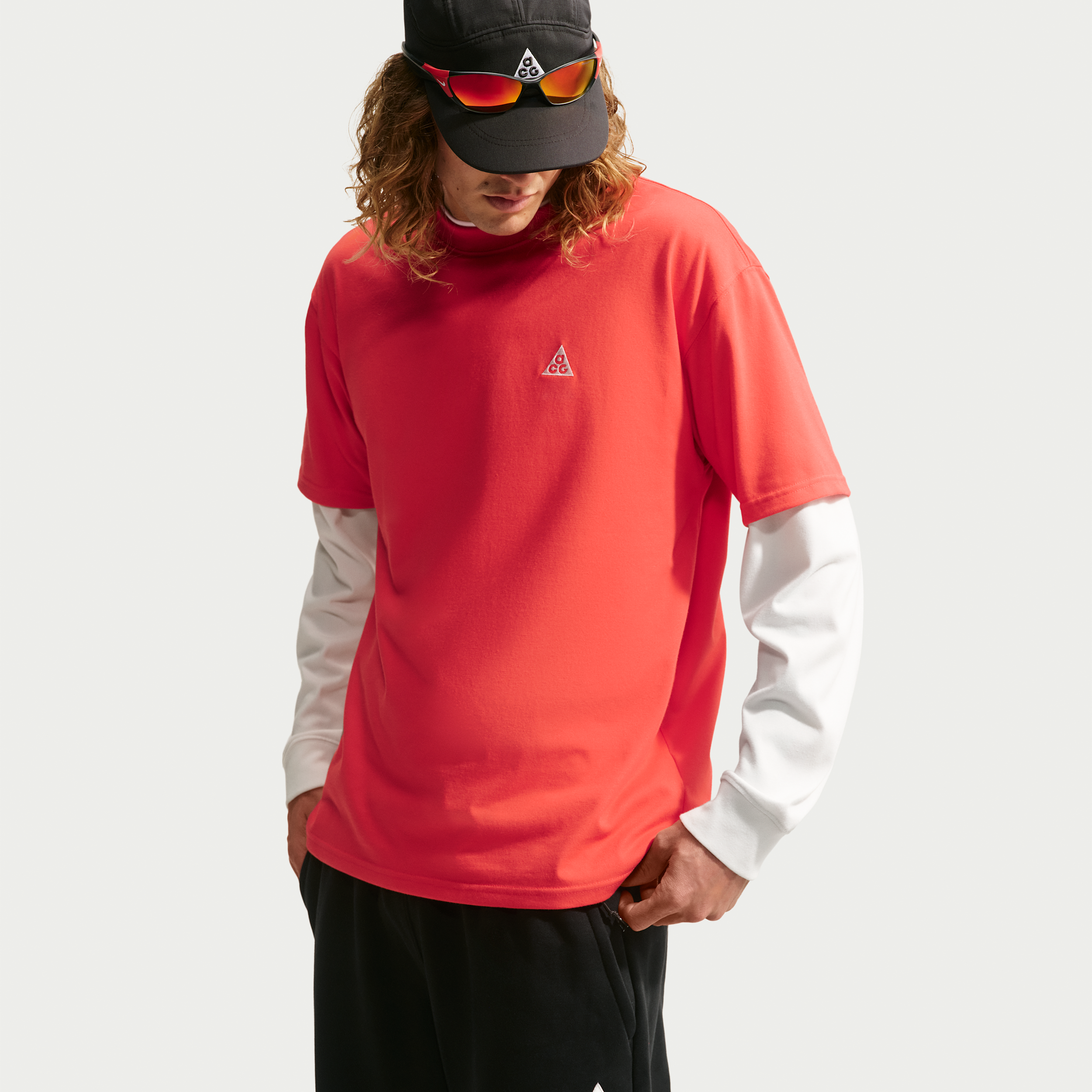 Men's Nike ACG Short-Sleeve T-Shirt in Red | DC5356-696