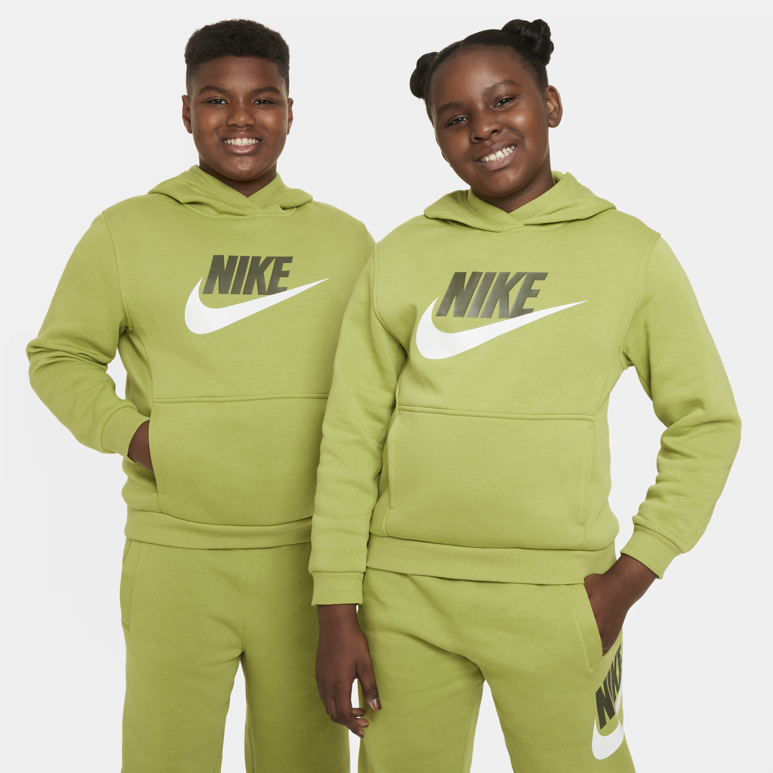 Nike Sportswear Club Fleece Big Kids' Hoodie (extended Size) In Green