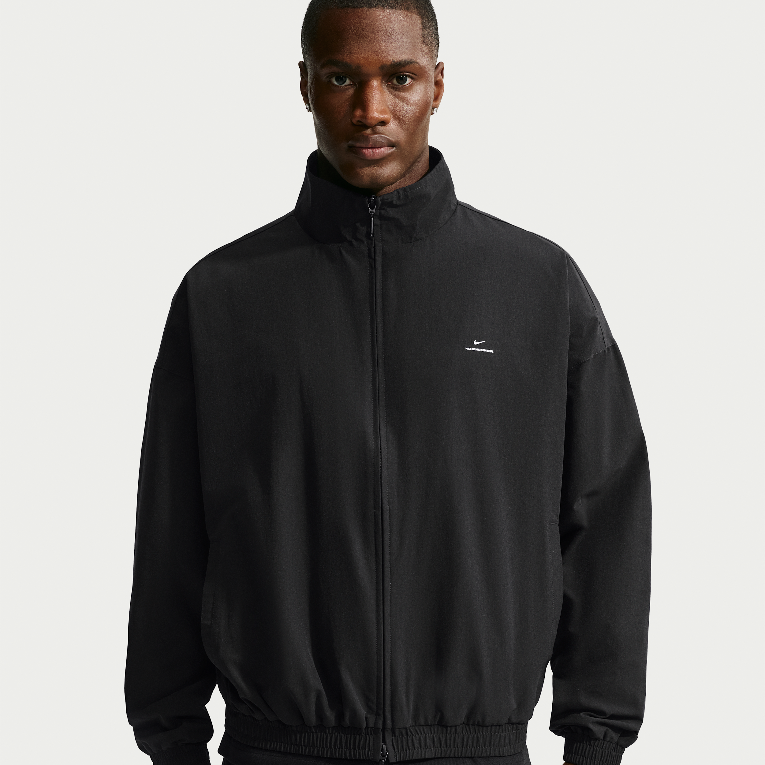 Nike Men's Standard Issue Nike Men's Dri-FIT Woven Basketball Jacket in Black | IM5903-010