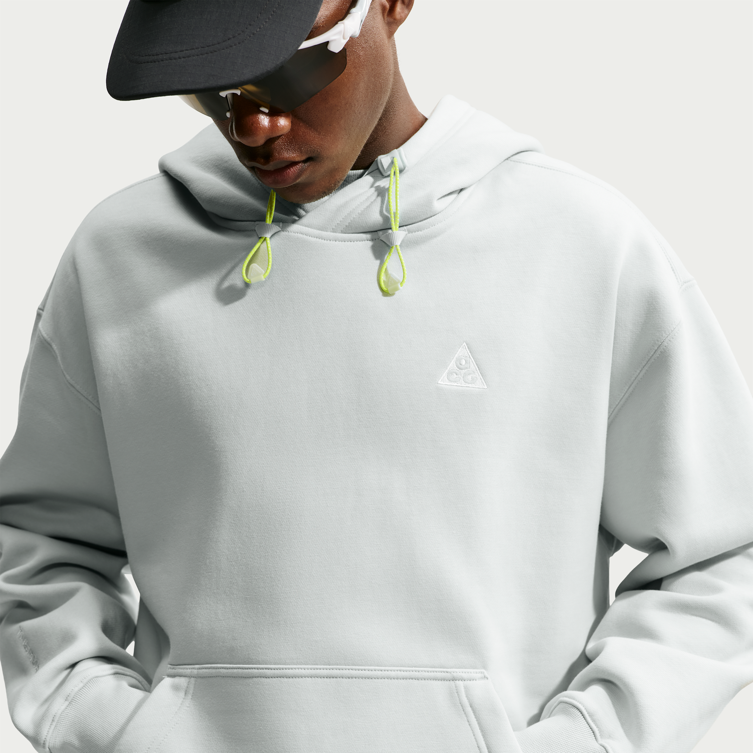 Nike Men's ACG Therma-FIT Tuff Fleece Hoodie, Medium, Light Silver