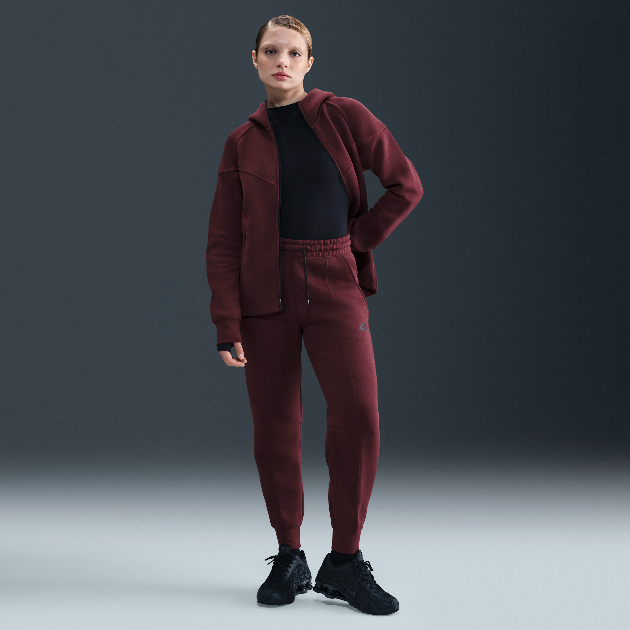 Nike Women's  Sportswear Tech Fleece Mid-rise Jogger Pants