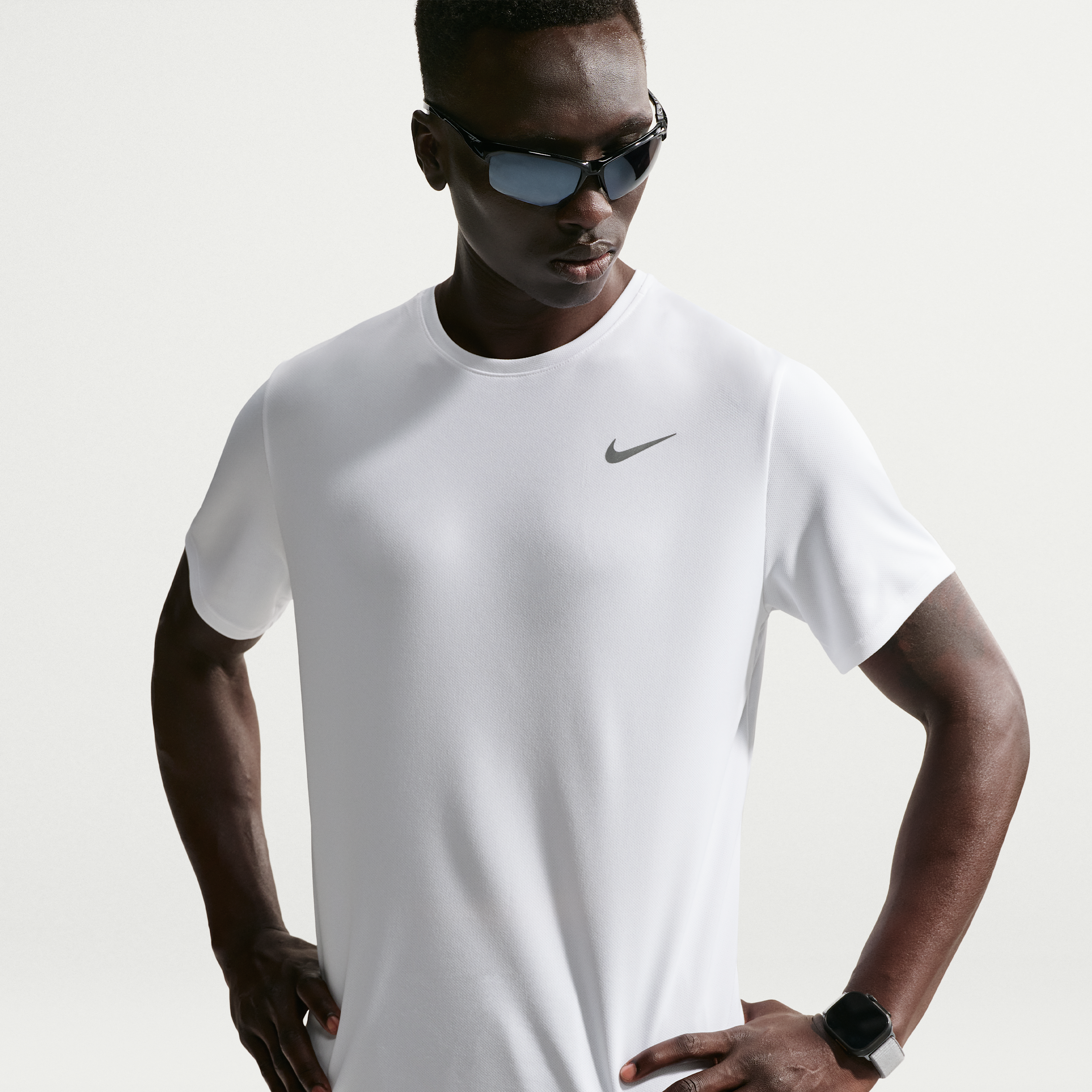 Nike Men's Miler Dri-FIT Short-Sleeve Running Top in White | DV9315-100