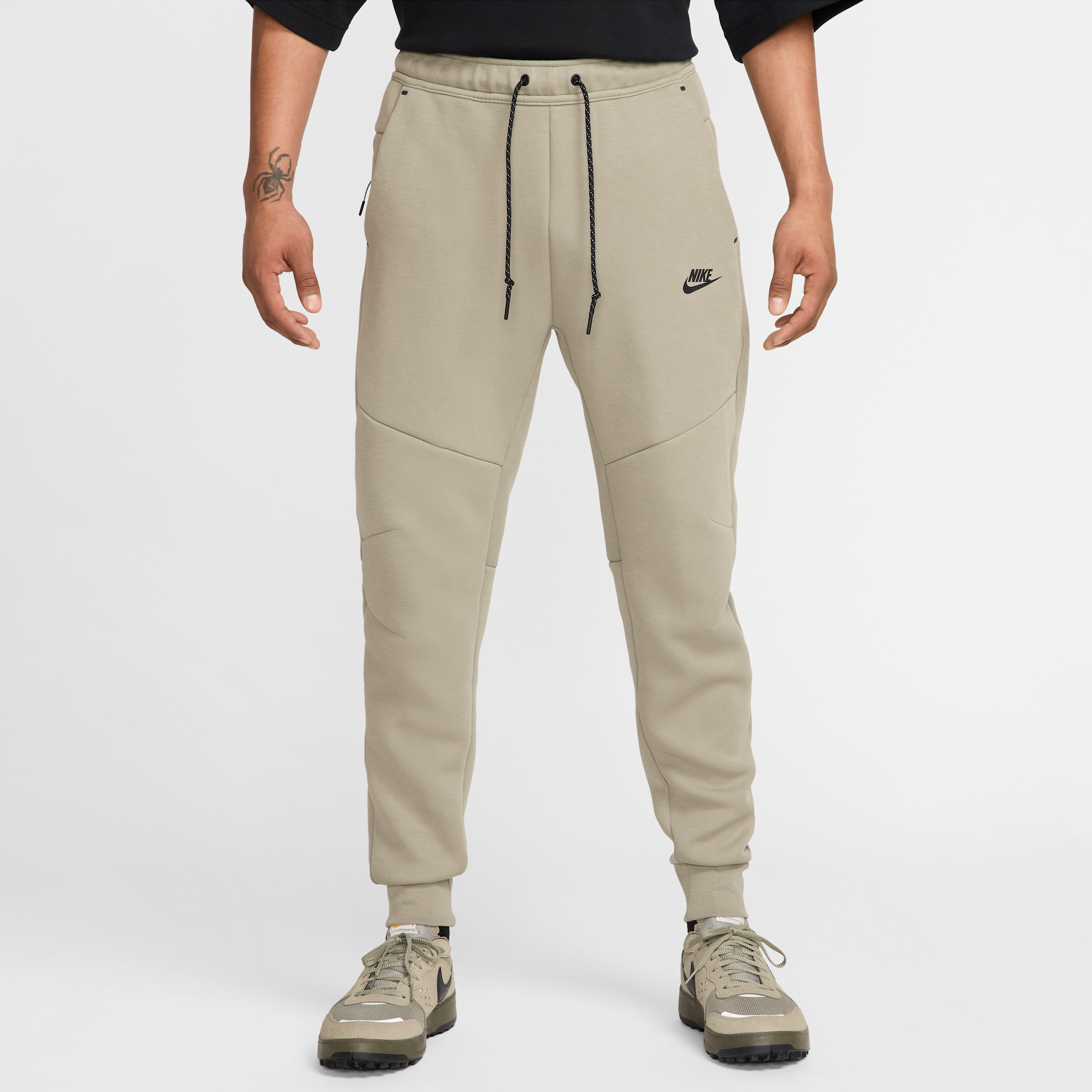 Nike Men's Tech Fleece Jogger Pants In Green