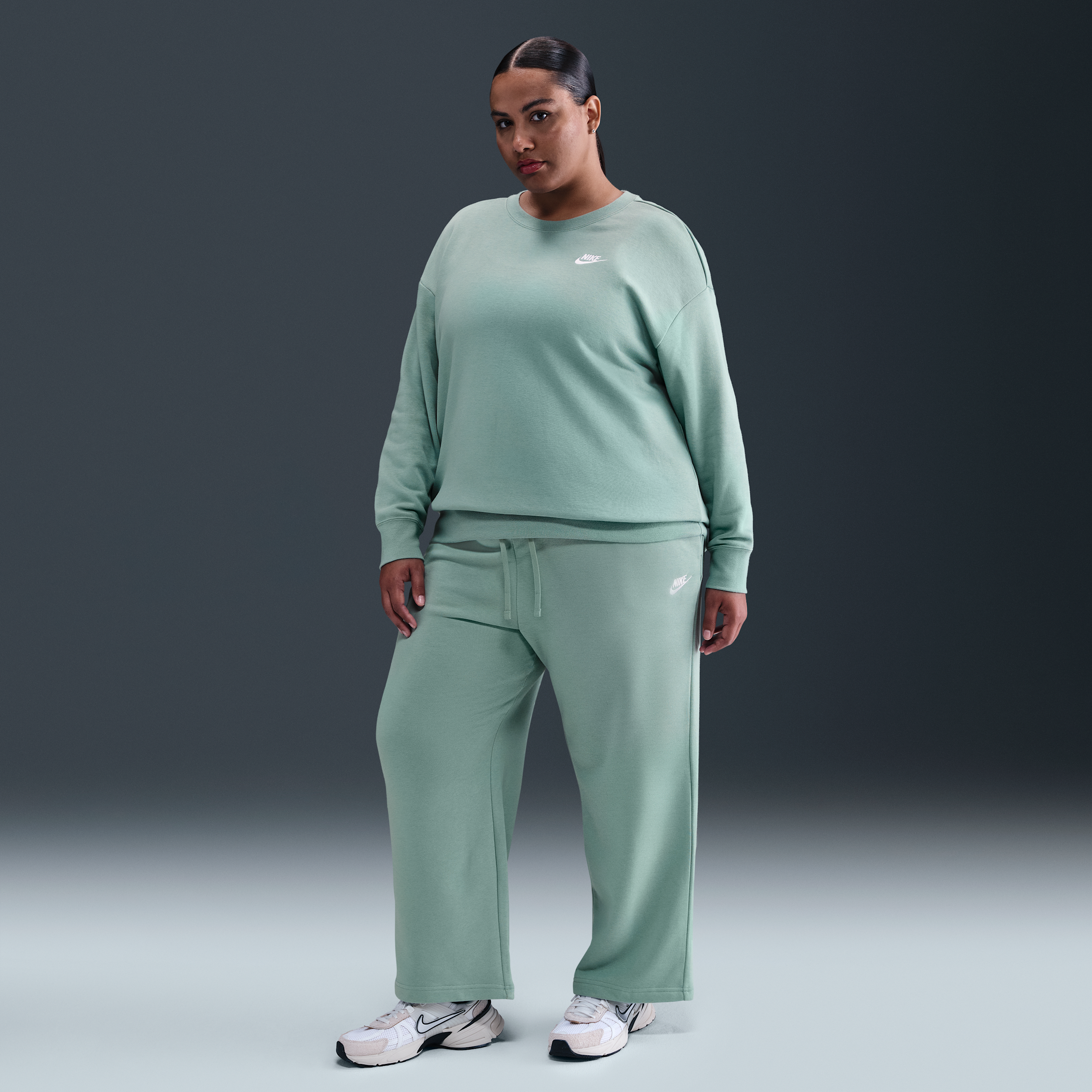 Nike Women's  Sportswear Club Fleece Mid-rise Wide-leg Sweatpants (plus Size)
