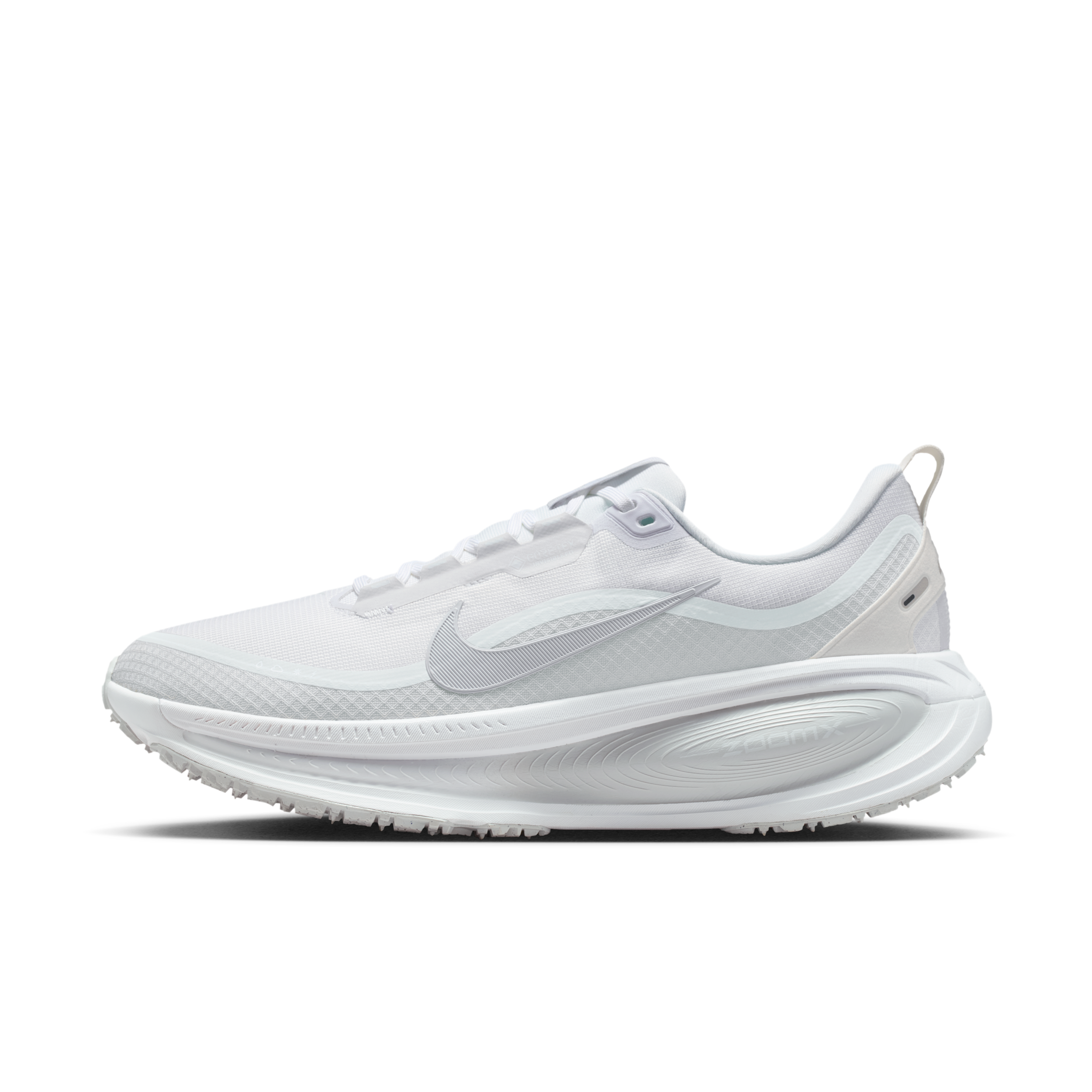 Nike Men's Vomero 18 Gore-tex Waterproof Road Running Shoes With Reflective Accents In White