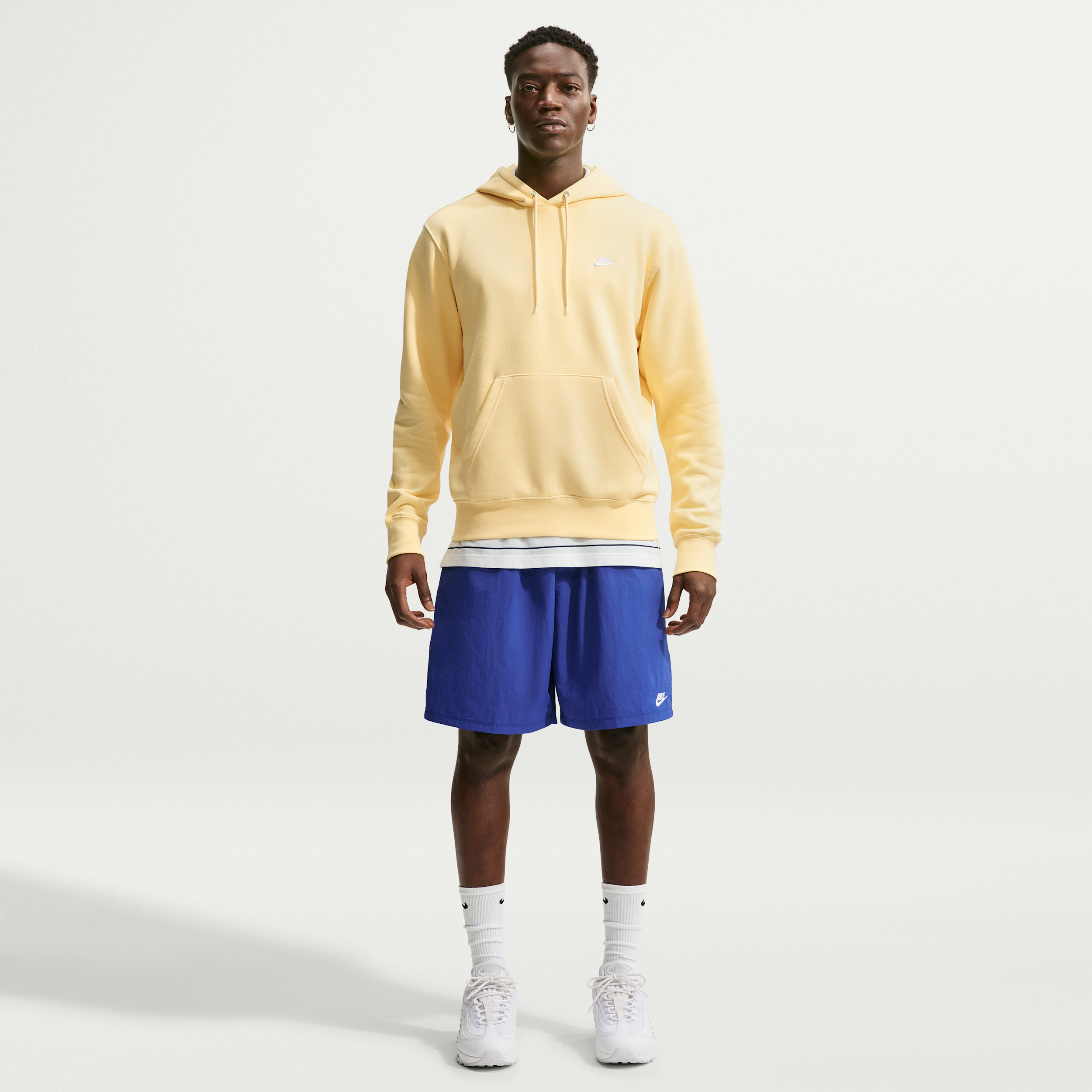 Men's Nike Sportswear Club Sport Shorts in Blue | IF0844-417
