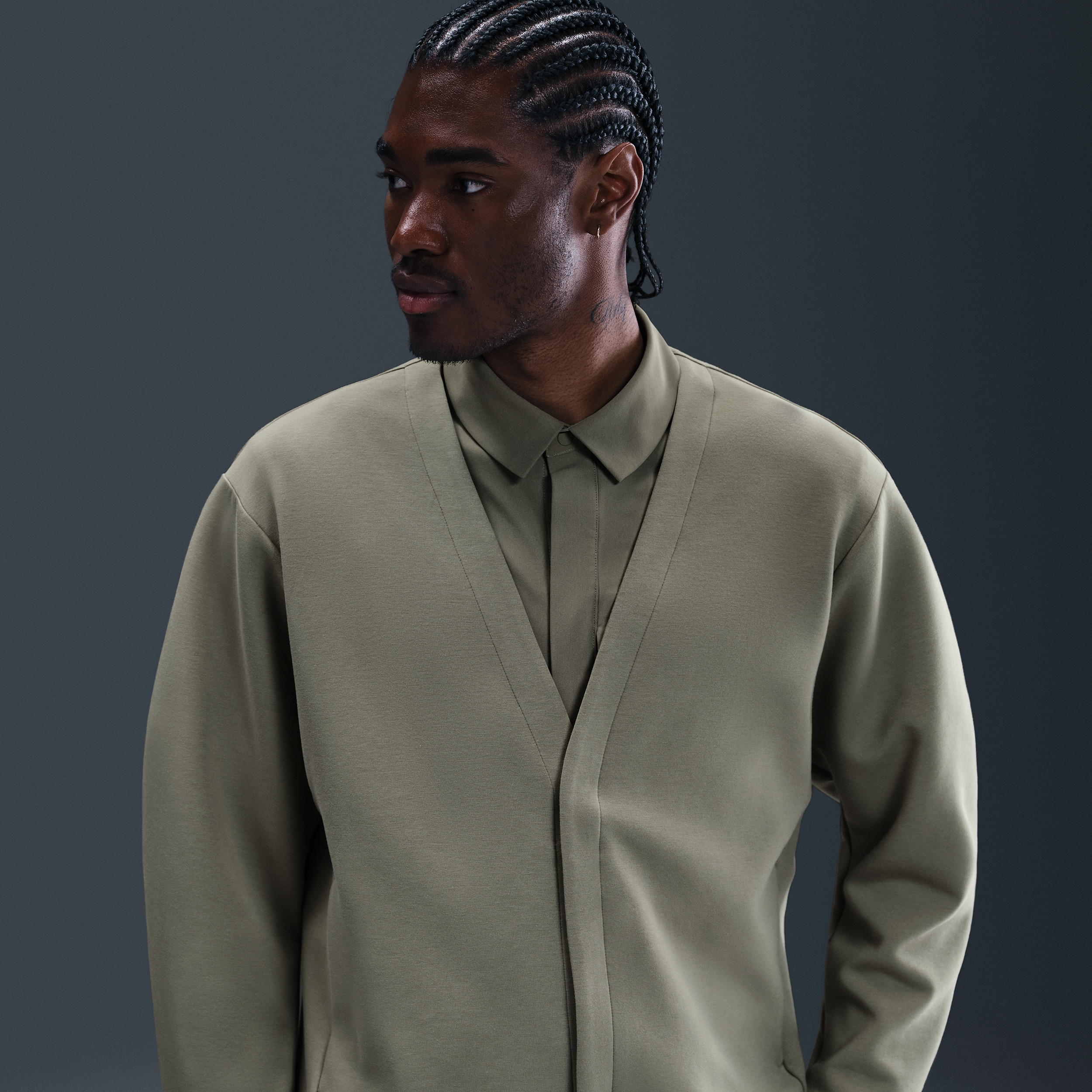 Nike Men's 24.7 Impossiblysoft Cardigan In Green