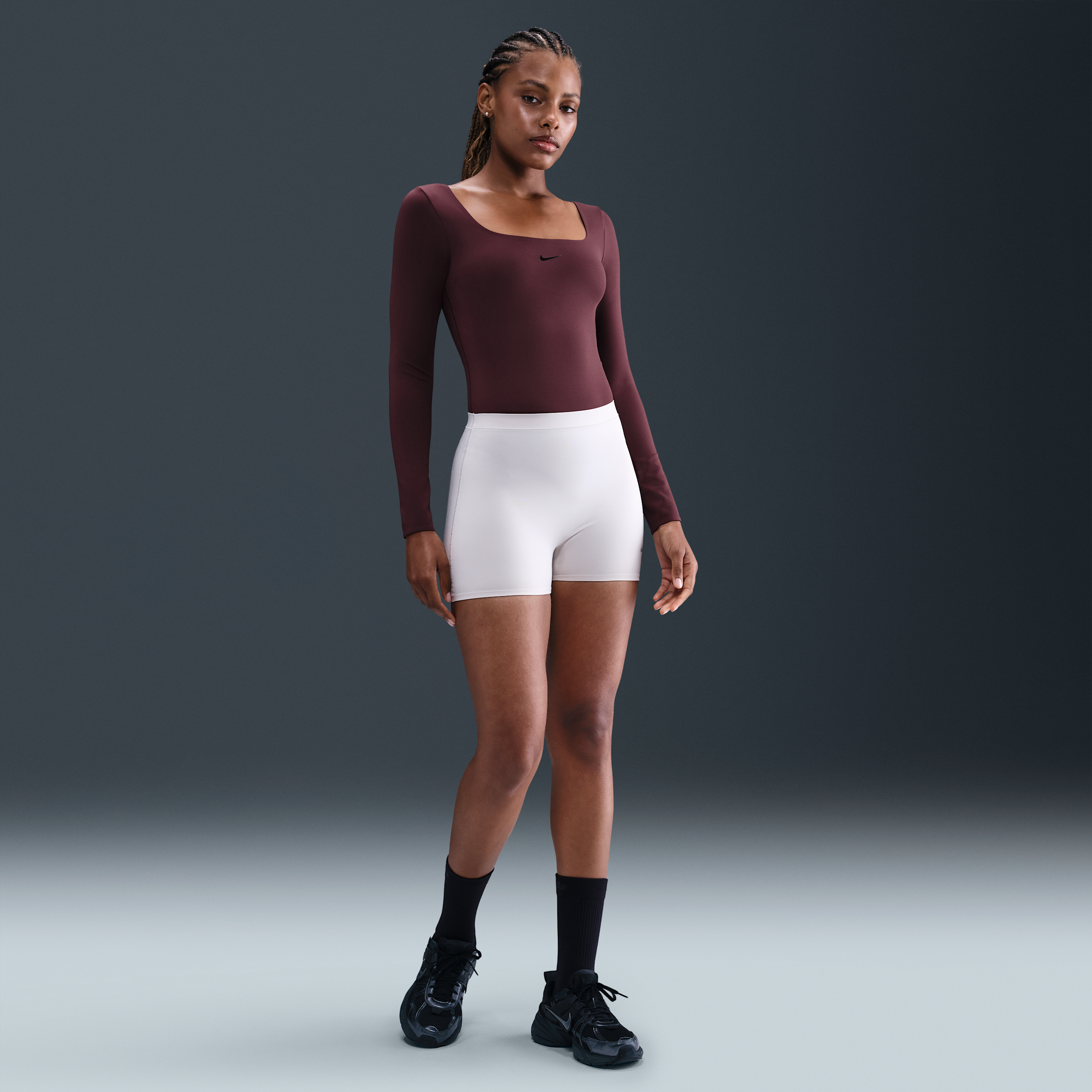 Nike Women's Form Long-sleeve Bodysuit In Red