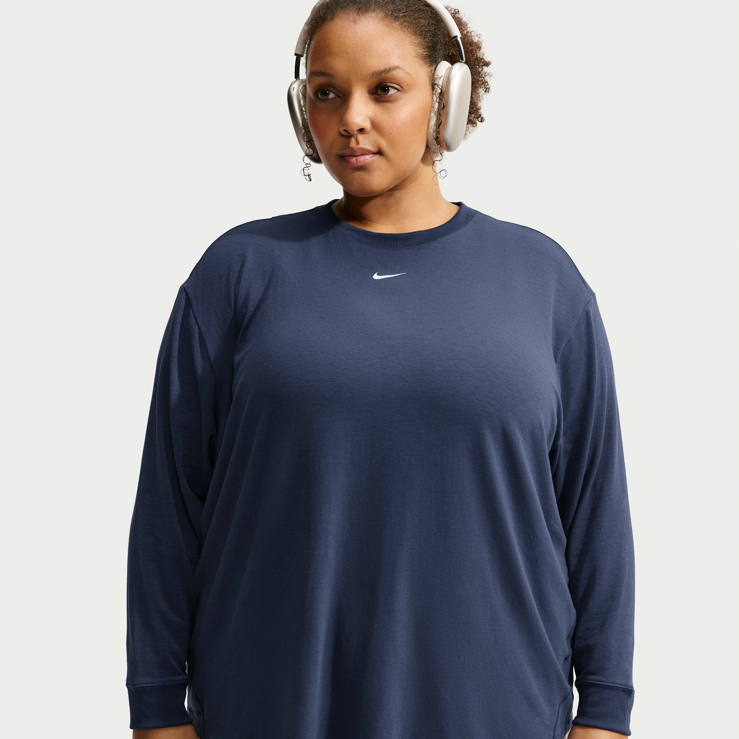 Nike Women's One Relaxed Dri-FIT Long-Sleeve Top (Plus Size) in Blue | FN2819-411