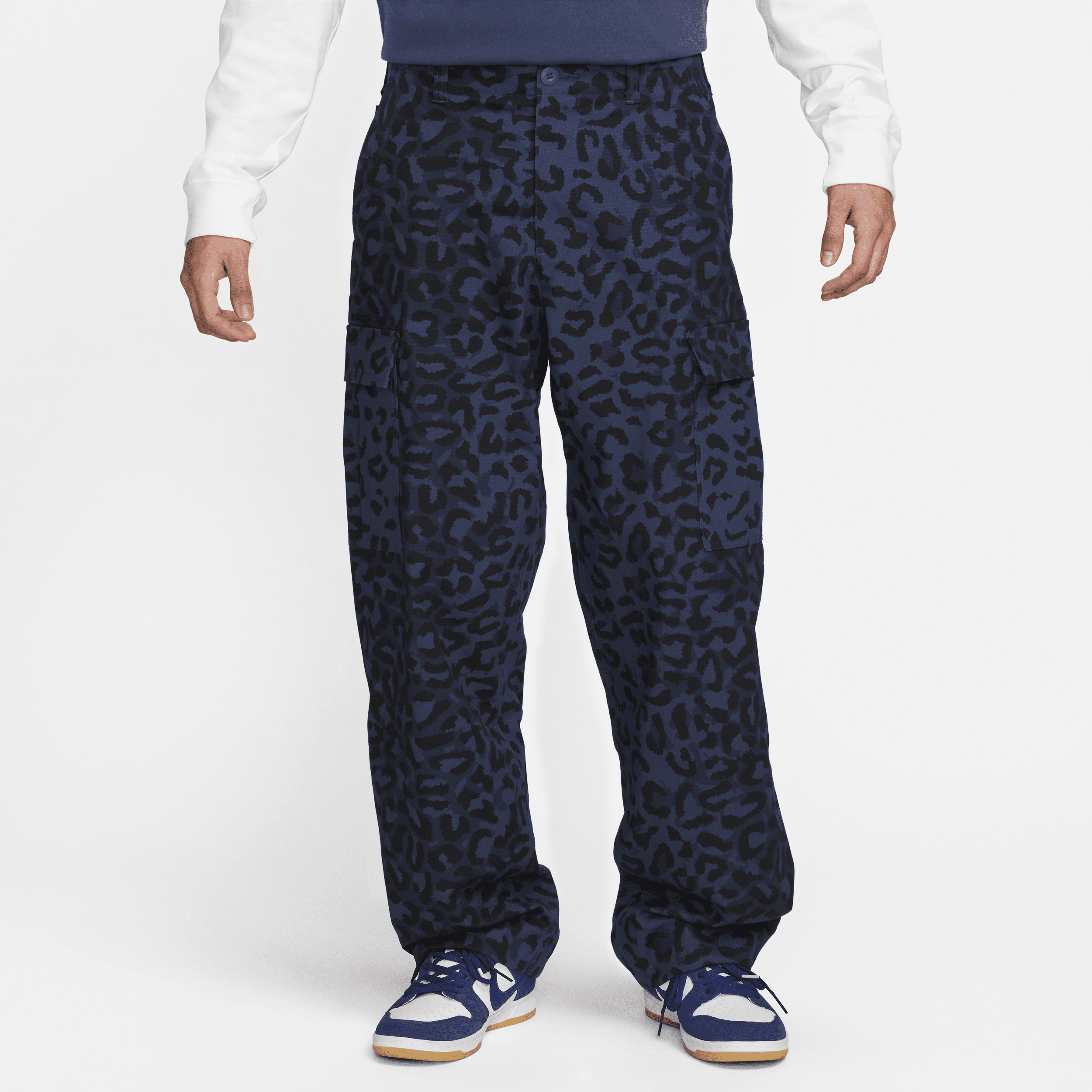 Nike Men's  Sb Kearny Allover Print Cargo Pants In Blue