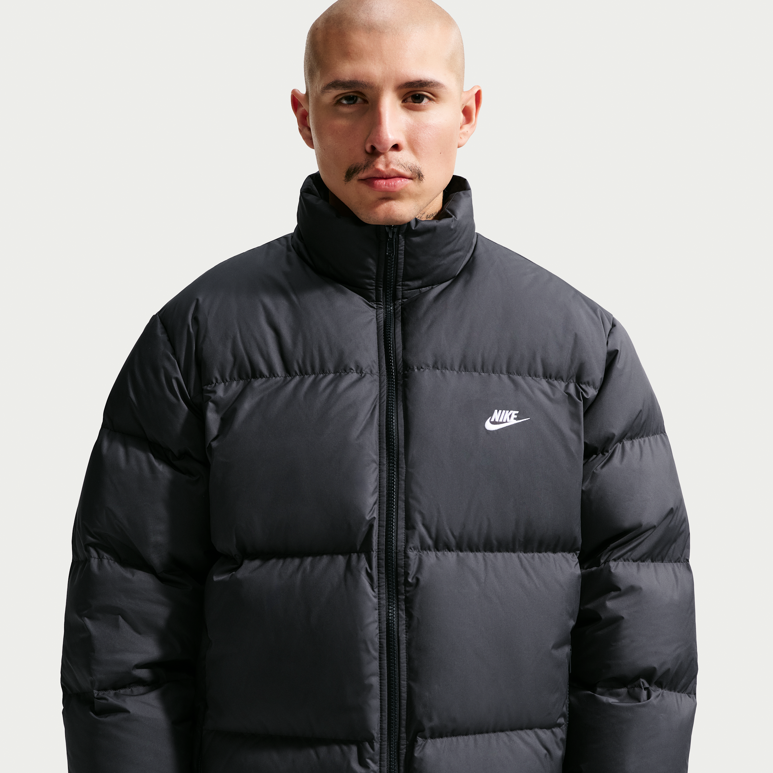 Men's Nike Sportswear Club Therma-FIT Down Puffer Jacket in Black | IB2975-010