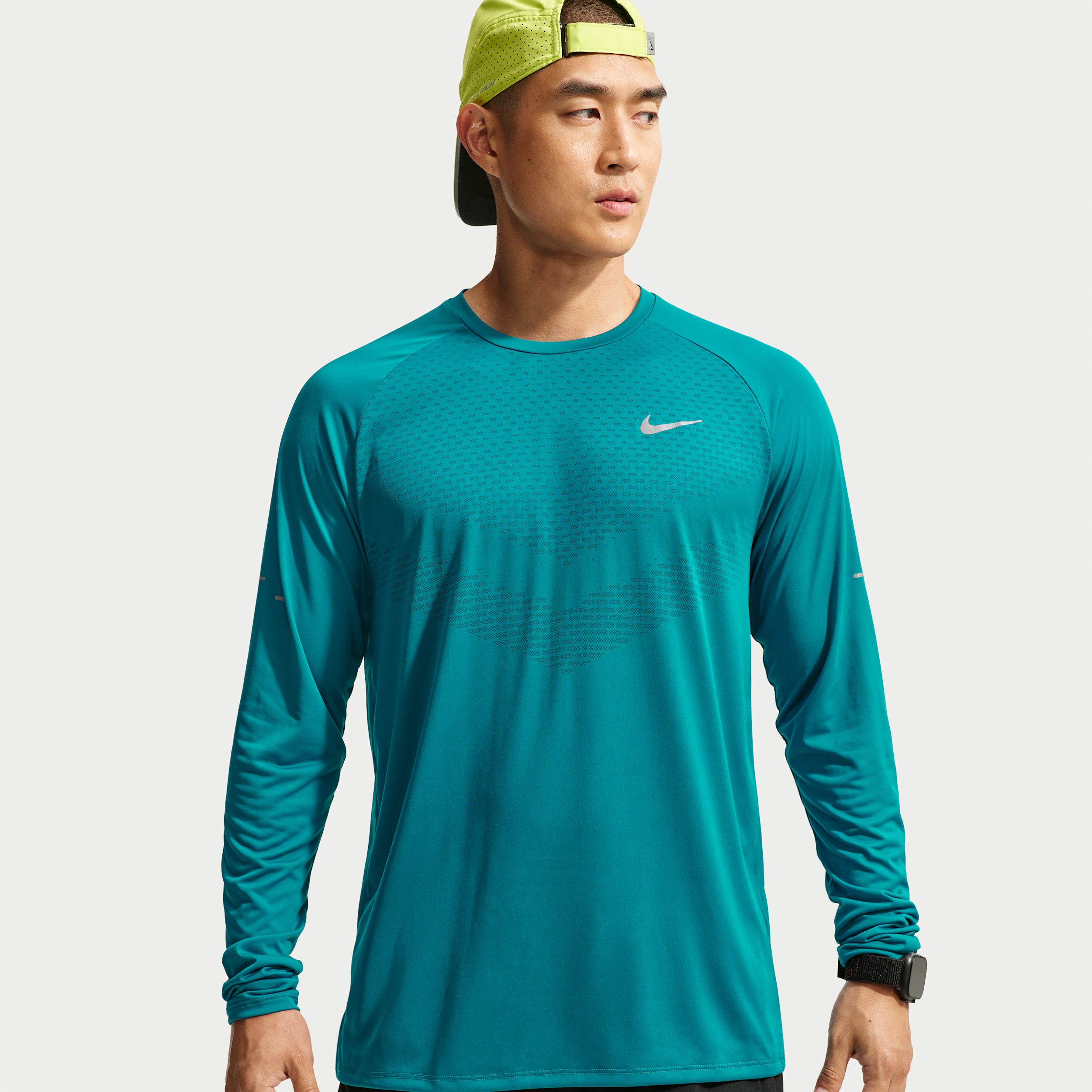 Nike Men's Stride Dri-FIT ADV Long-Sleeve Running Top in Blue | HV2702-372