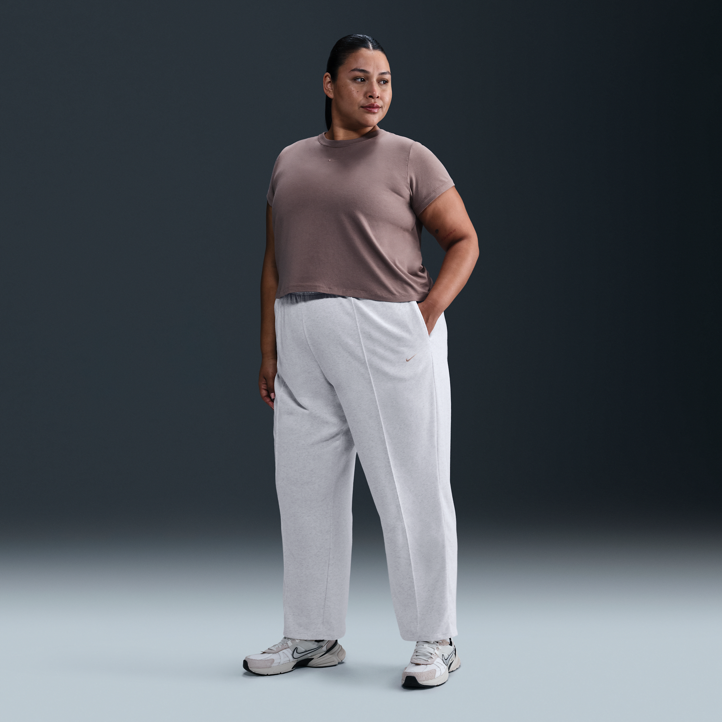 Nike Women's Sportswear Chill Terry Mid-rise French Terry Open-hem Sweatpants (plus Size) In Brown