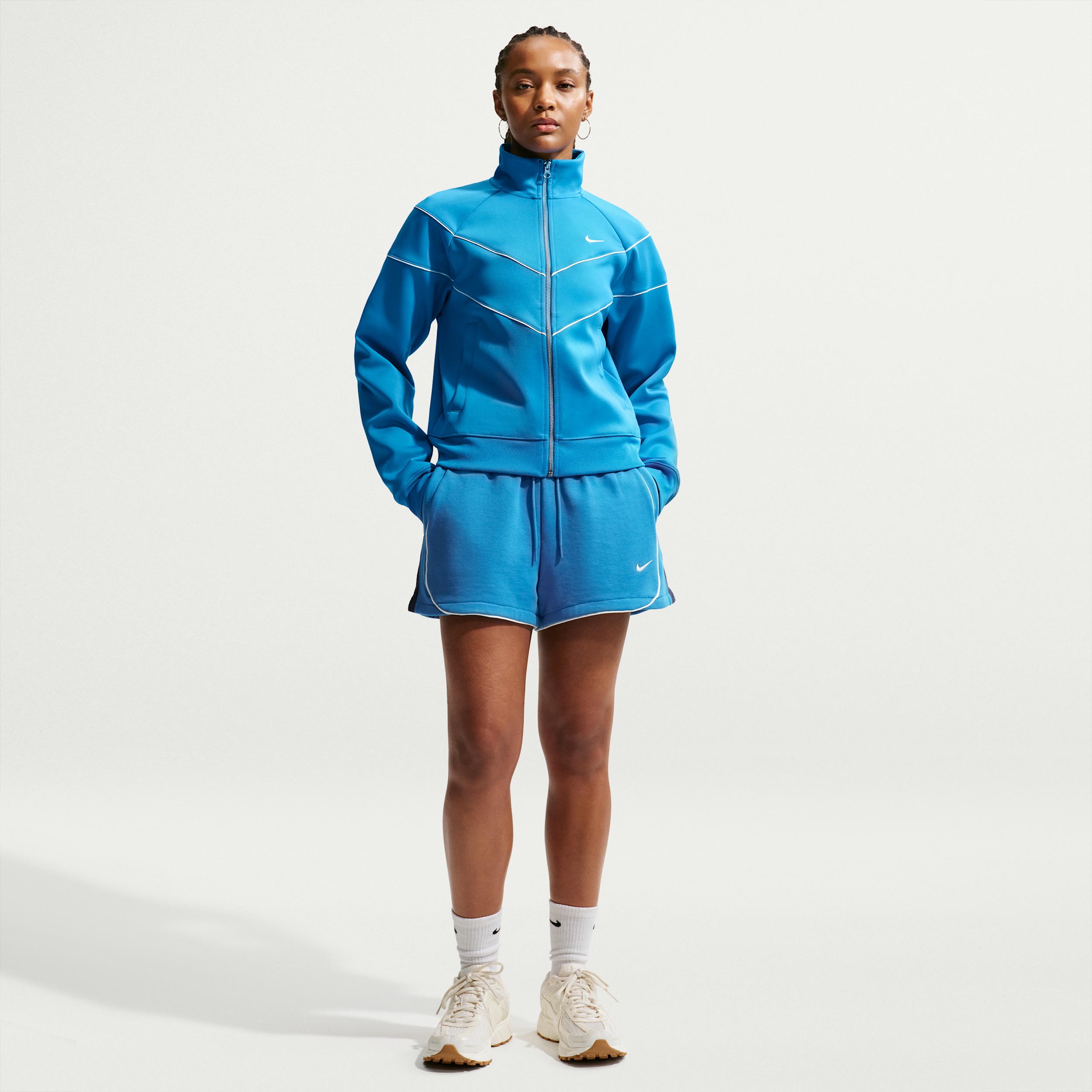 Women's Nike Sportswear Loose Mid-Rise 3" Fleece Shorts in Blue | IF0526-435