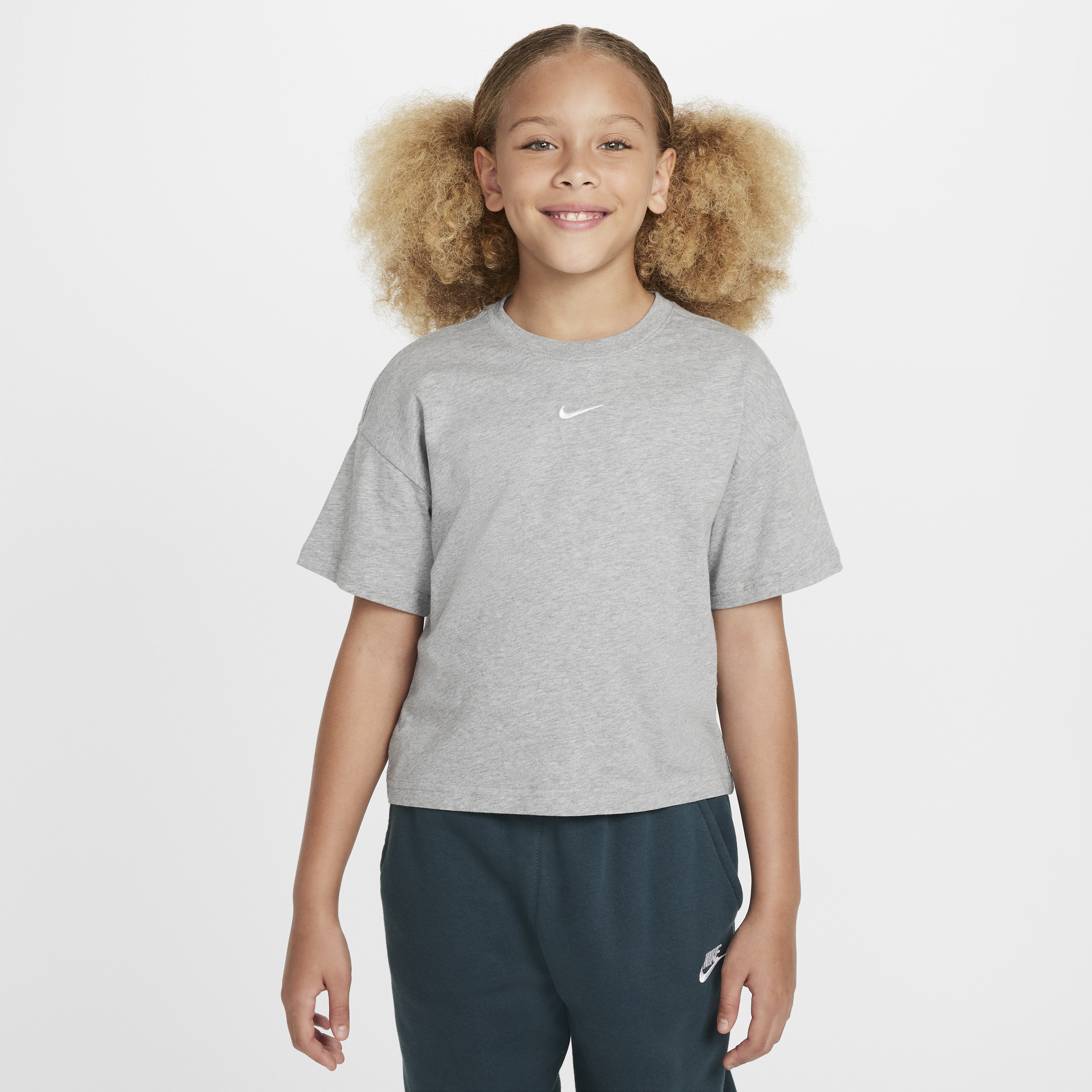 Nike Big Girls Sportswear Essential Cotton Swoosh Logo T-Shirt - Dk Grey Heather
