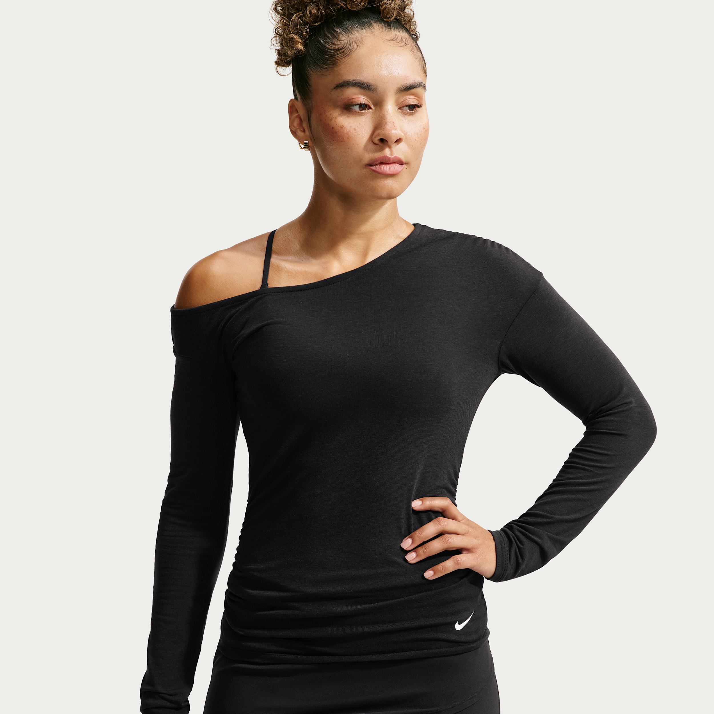 Nike Women's One Relaxed Dri-FIT Long-Sleeve Top in Black | IU1422-010