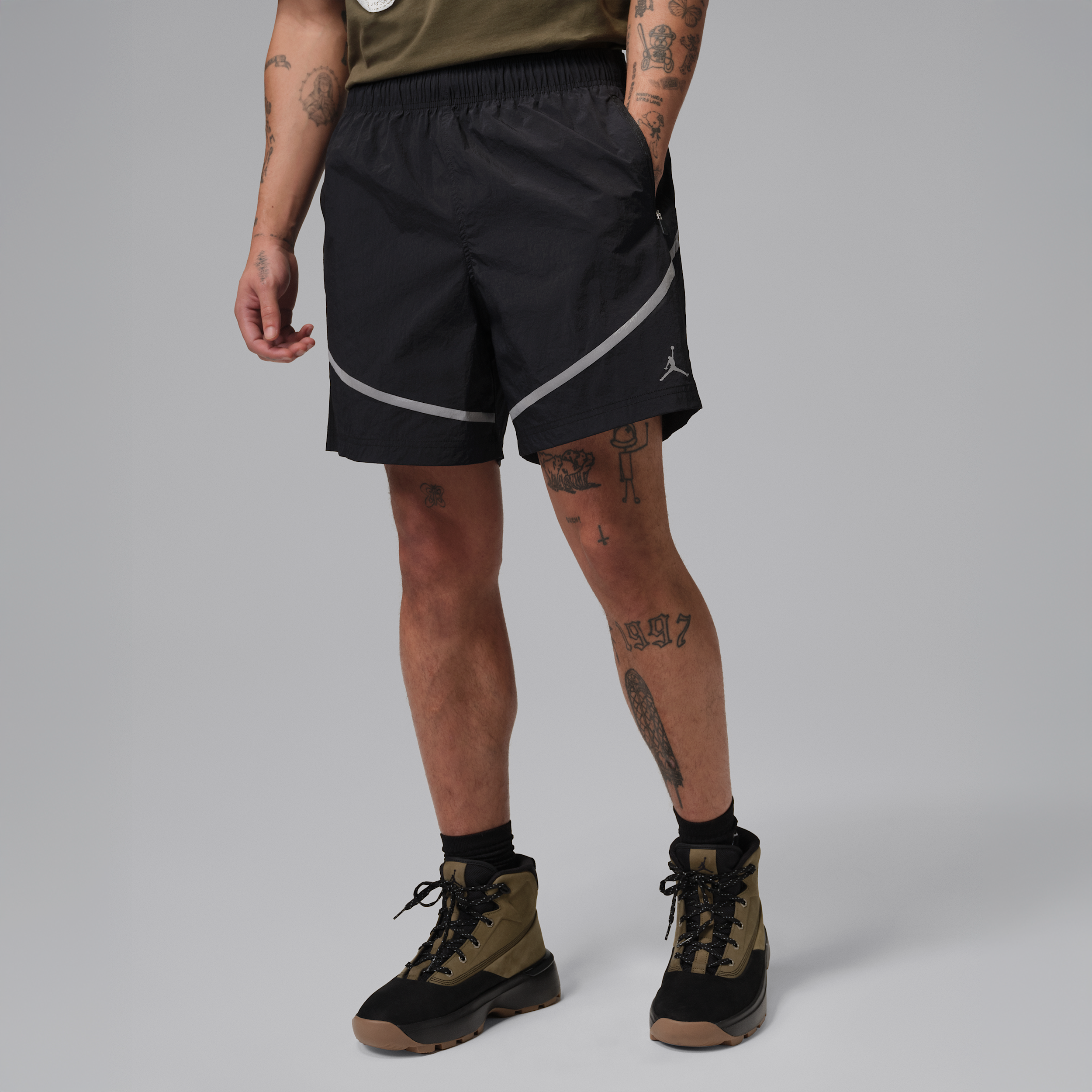 Jordan Men's Brooklyn Hike Mike Trail Shorts in Black/Reflective Size: Medium