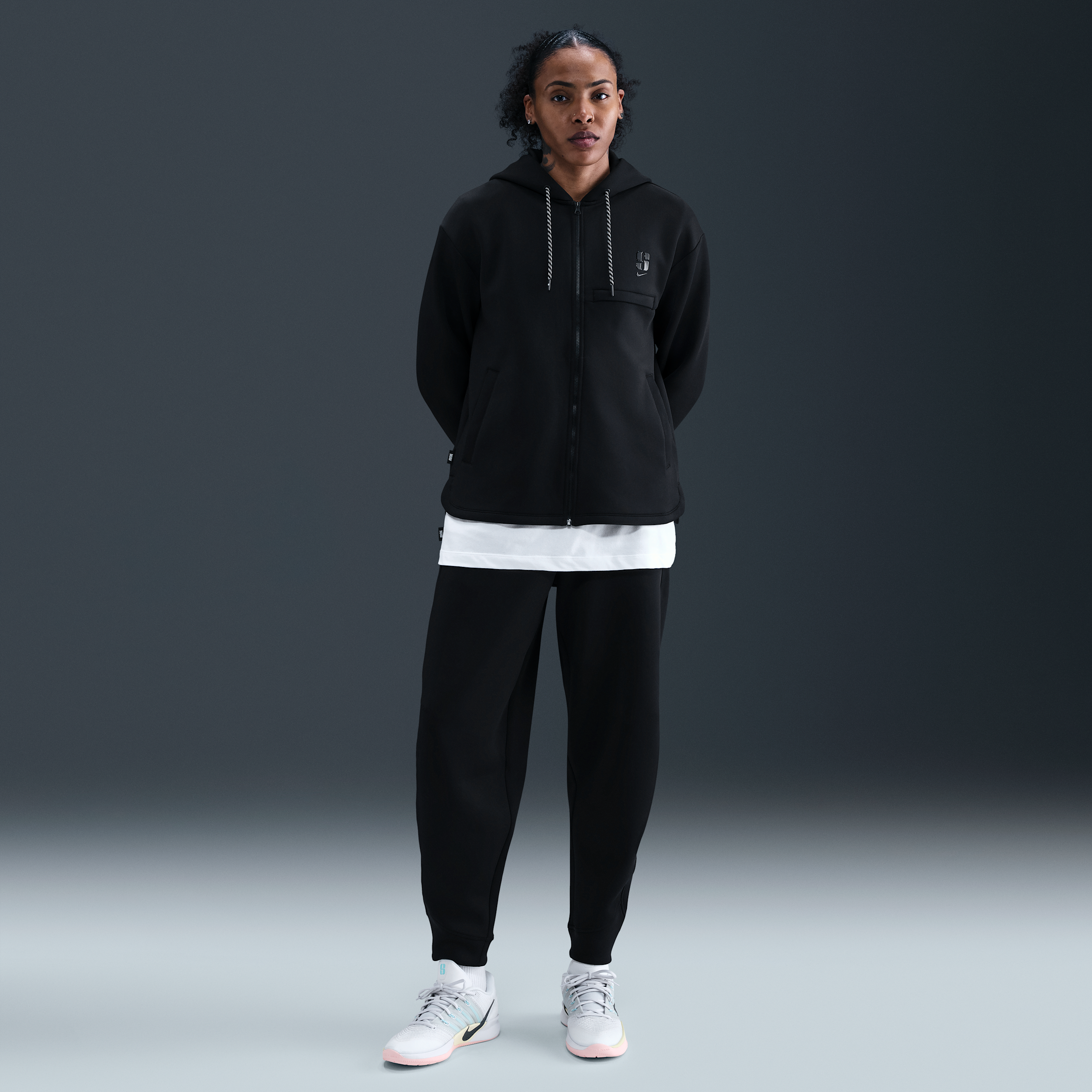 Nike Women's Sabrina Dri-FIT Loose Basketball Pants in Black | IH3919-011