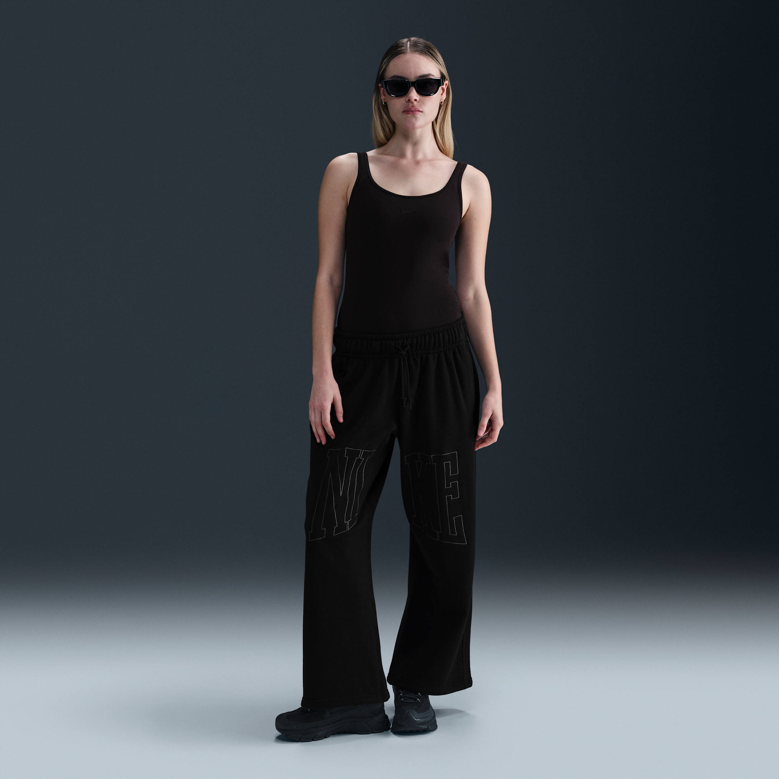 NIKE WOMEN'S SPORTSWEAR MID-RISE OVERSIZED OPEN-HEM FRENCH TERRY PANTS 1015649122