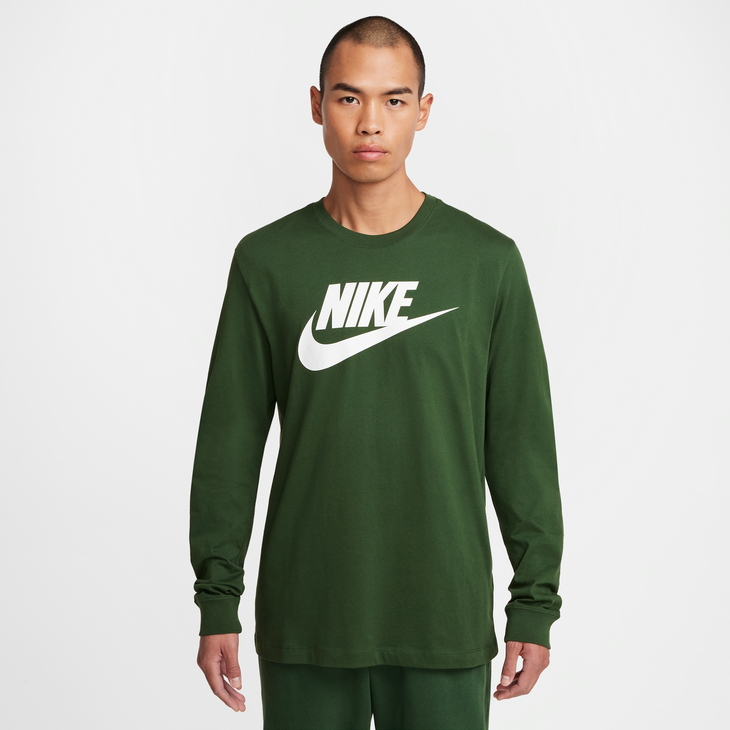 Men's Nike Sportswear Long-Sleeve T-Shirt in Green | CI6291-323