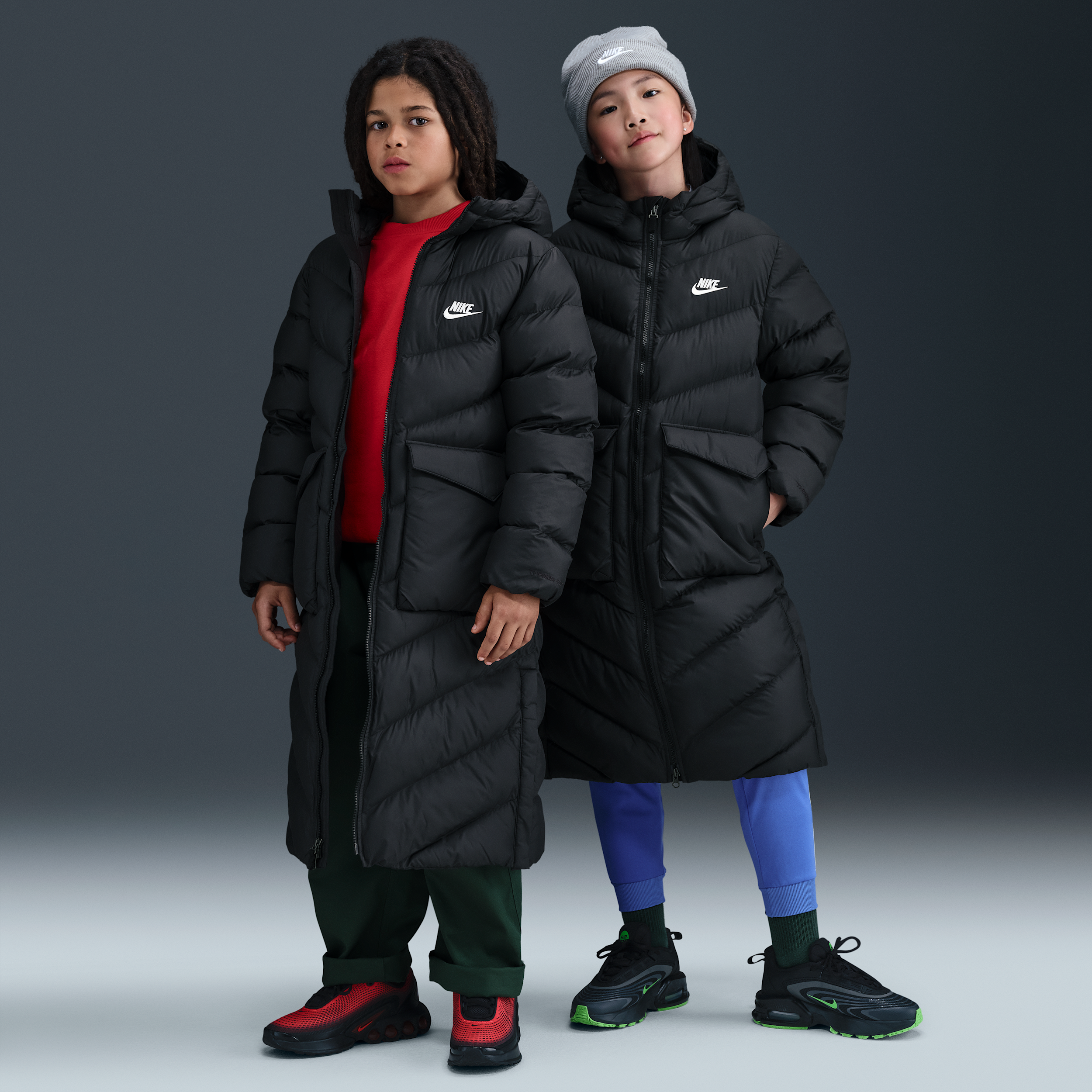 Nike Sportswear All Day Play Big Kids' Therma-FIT Loose-Fit Full-Length Puffer Parka in Black | HJ2538-010