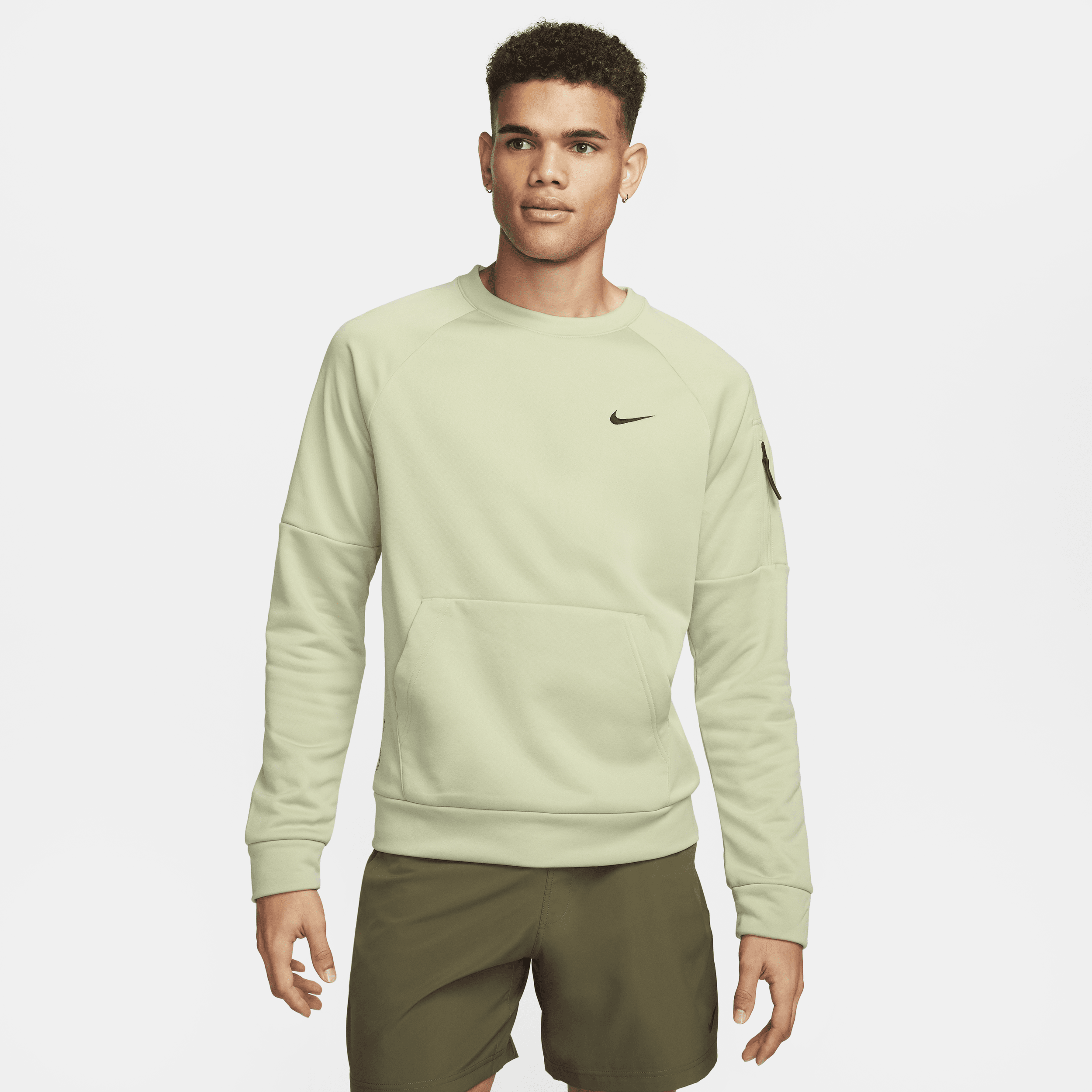 Nike Men's Therma-fit Fitness Crew In Green