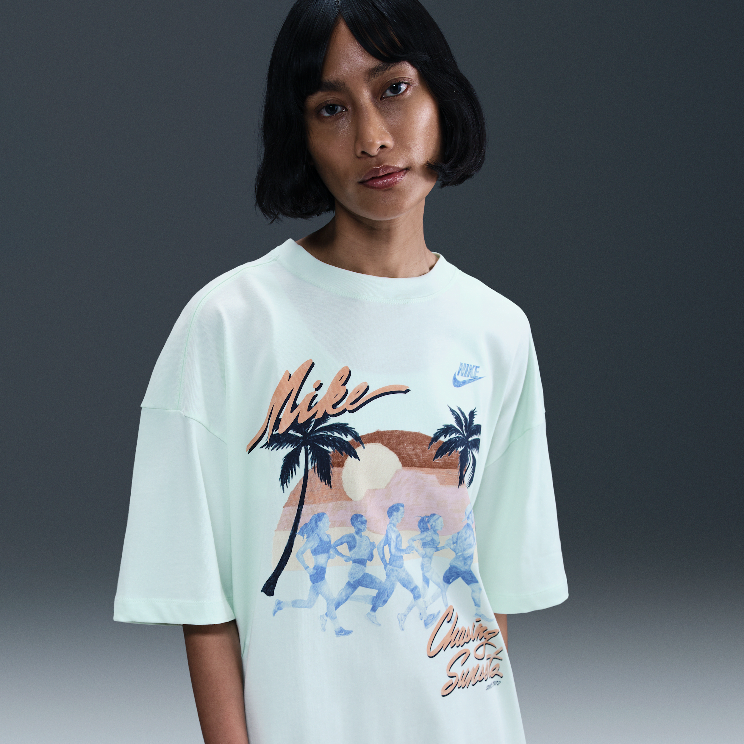 Nike Women's Sportswear Essential Oversized T-shirt