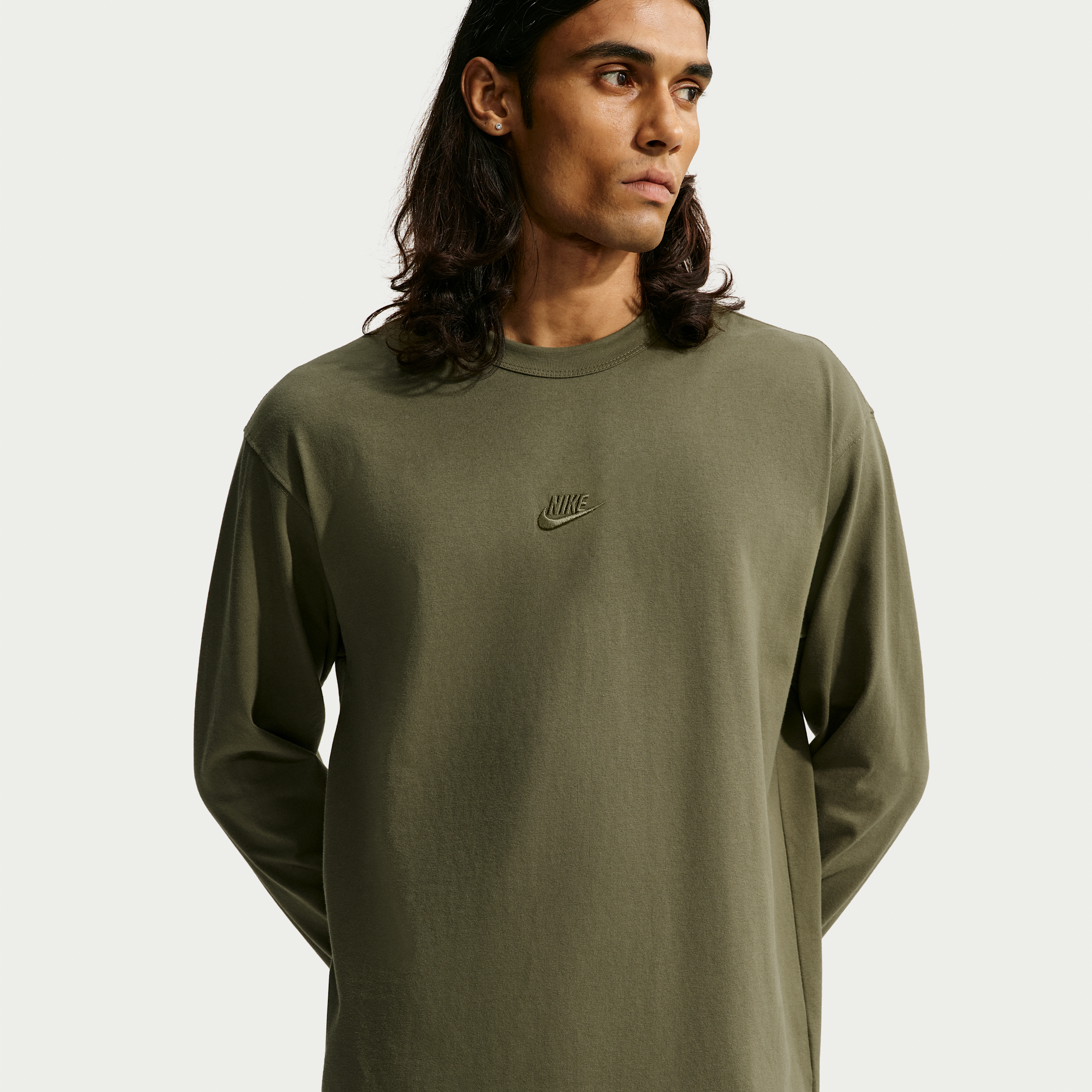 Men's Nike Sportswear Premium Essentials Long-Sleeve T-Shirt in Green | IH1127-222