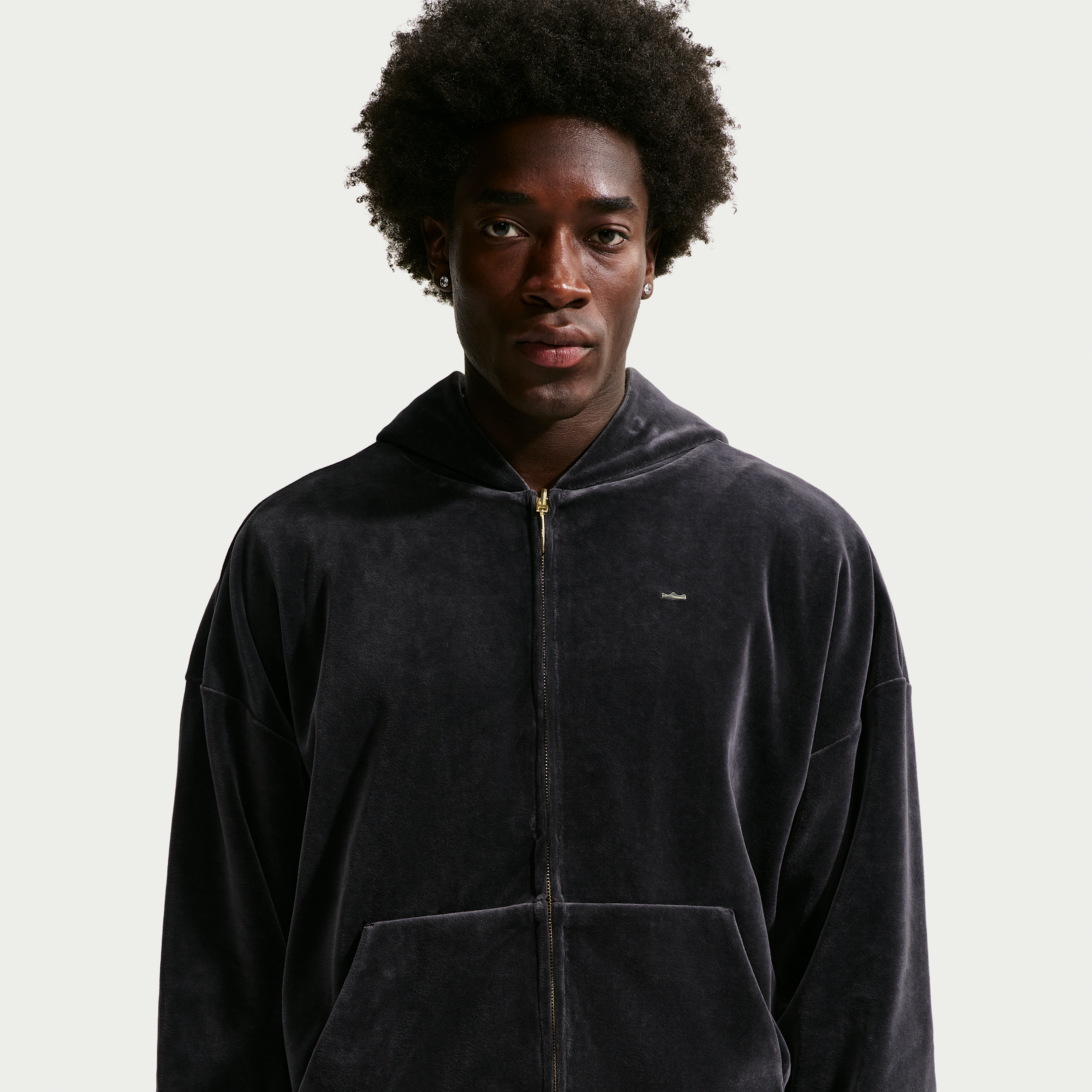 Nike Men's LeBron Velour Full-Zip Basketball Hoodie in Black | IM0635-010
