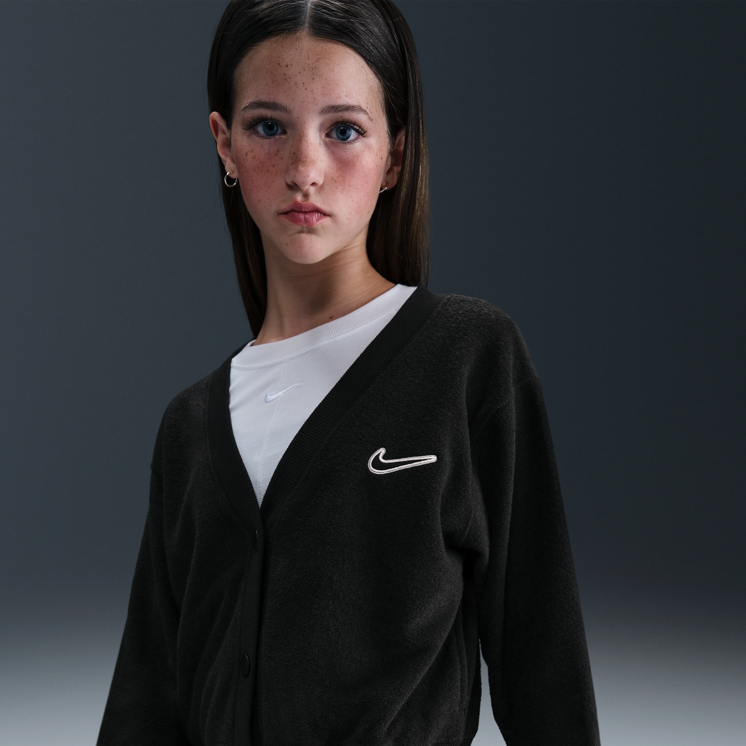 Nike Sportswear Big Kids' (Girls') Long-Sleeve Fleece Top in Black | HV0406-010